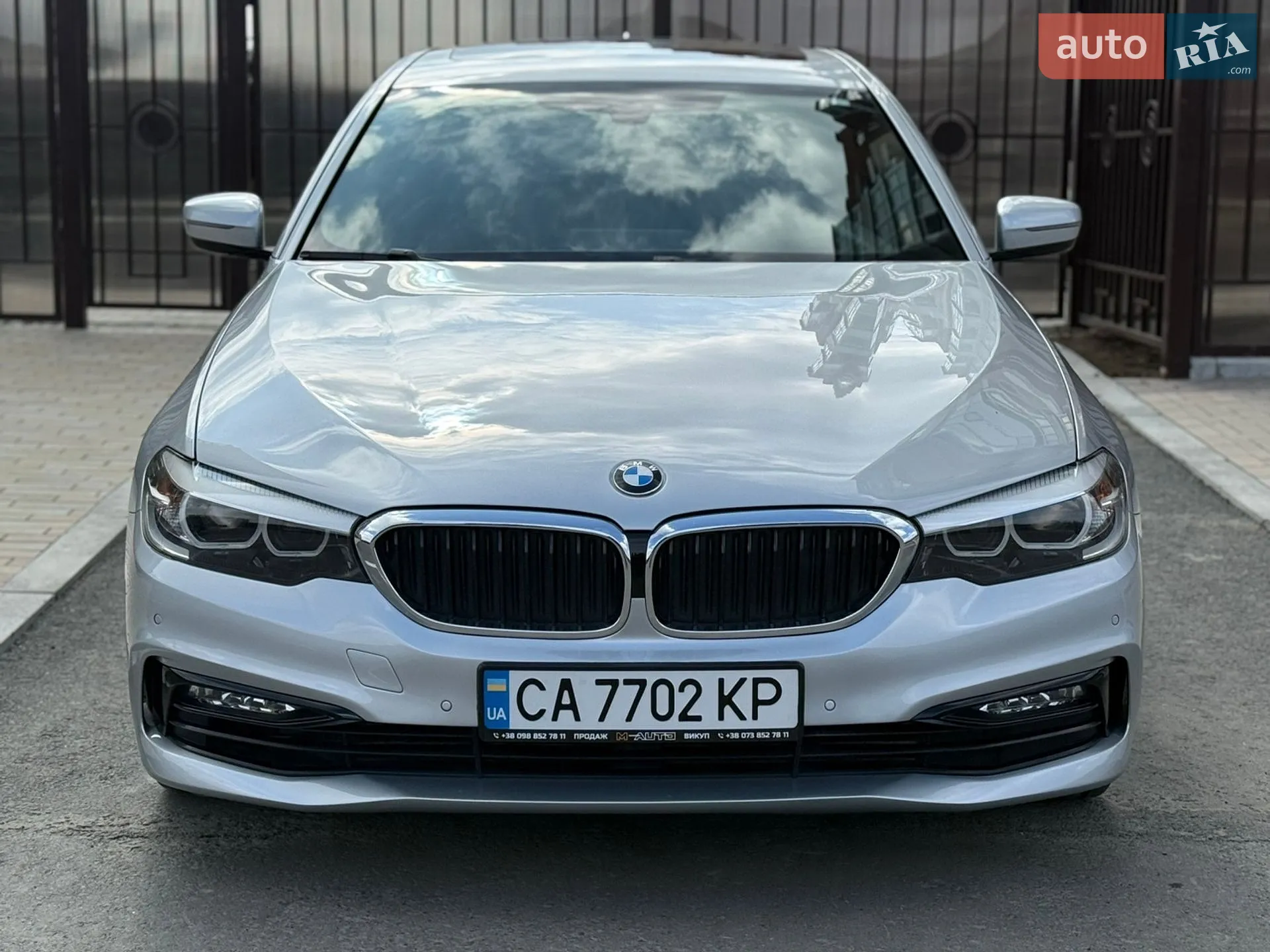 2017 BMW 5er - мініатюра 2