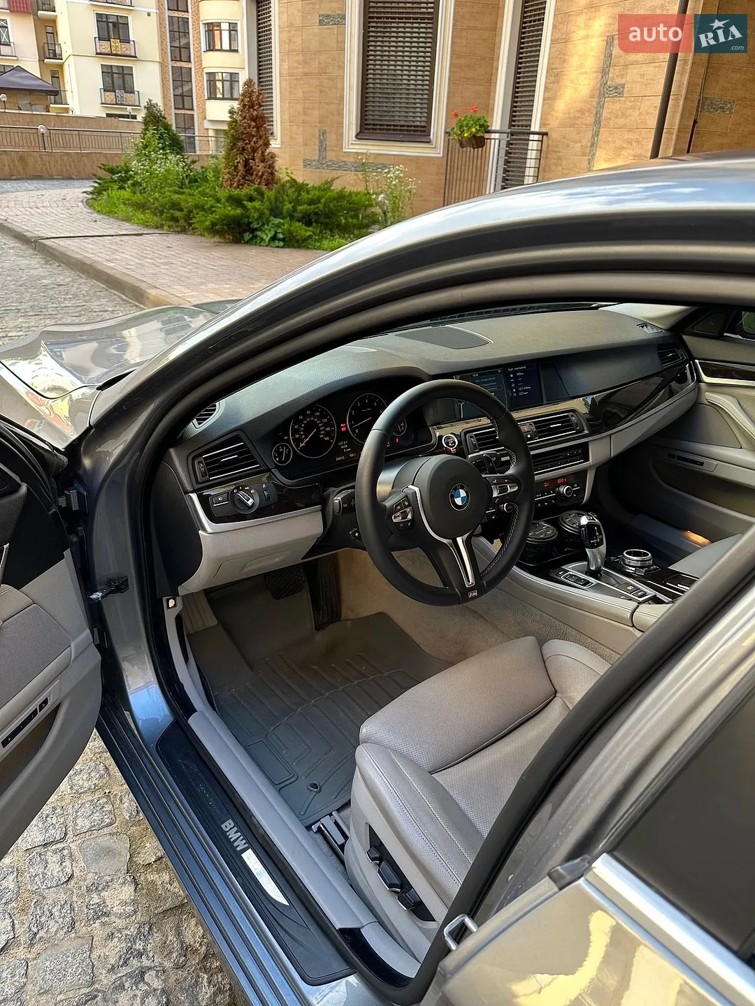 2012 BMW 5er - мініатюра 14