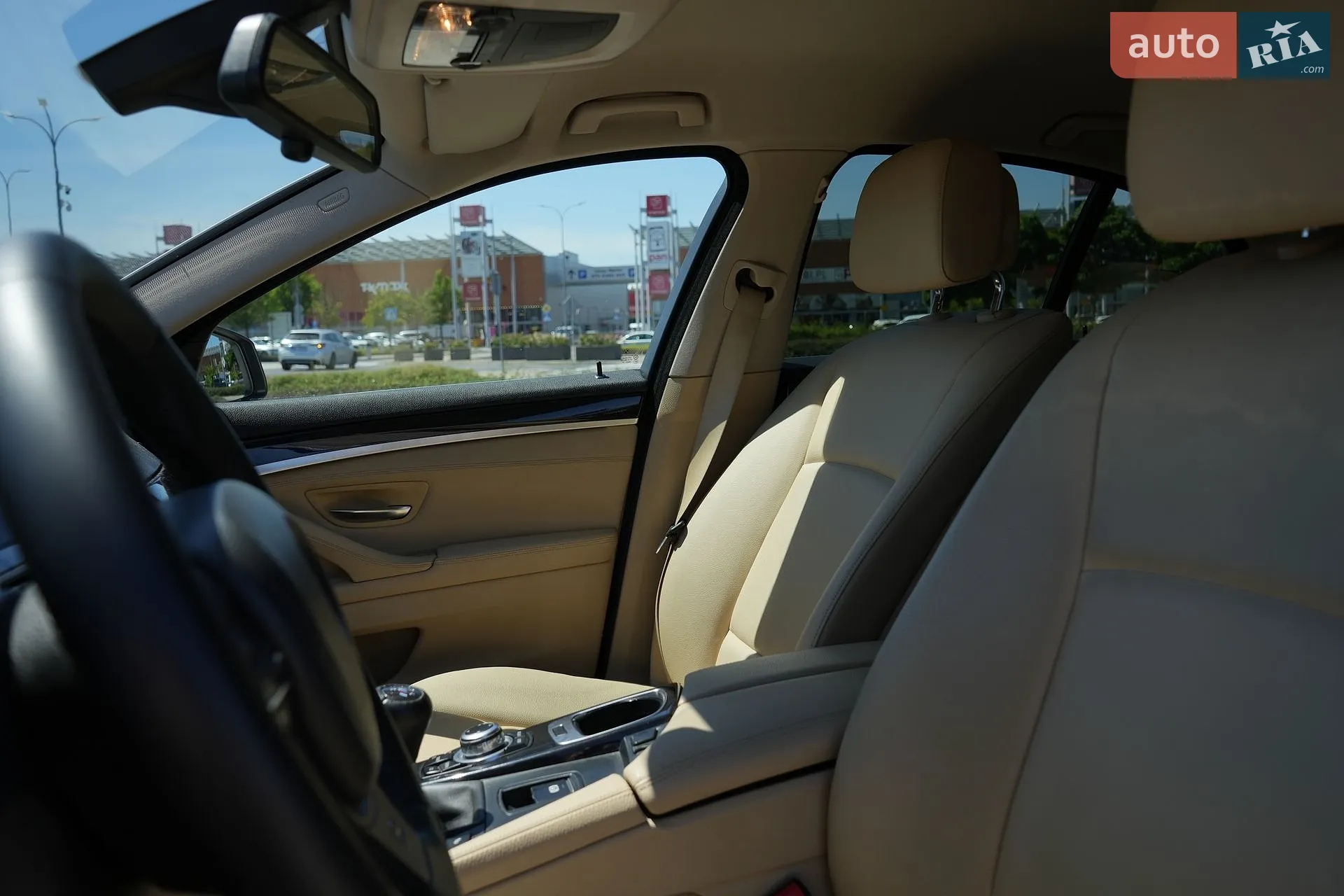 2012 BMW 5er - мініатюра 26