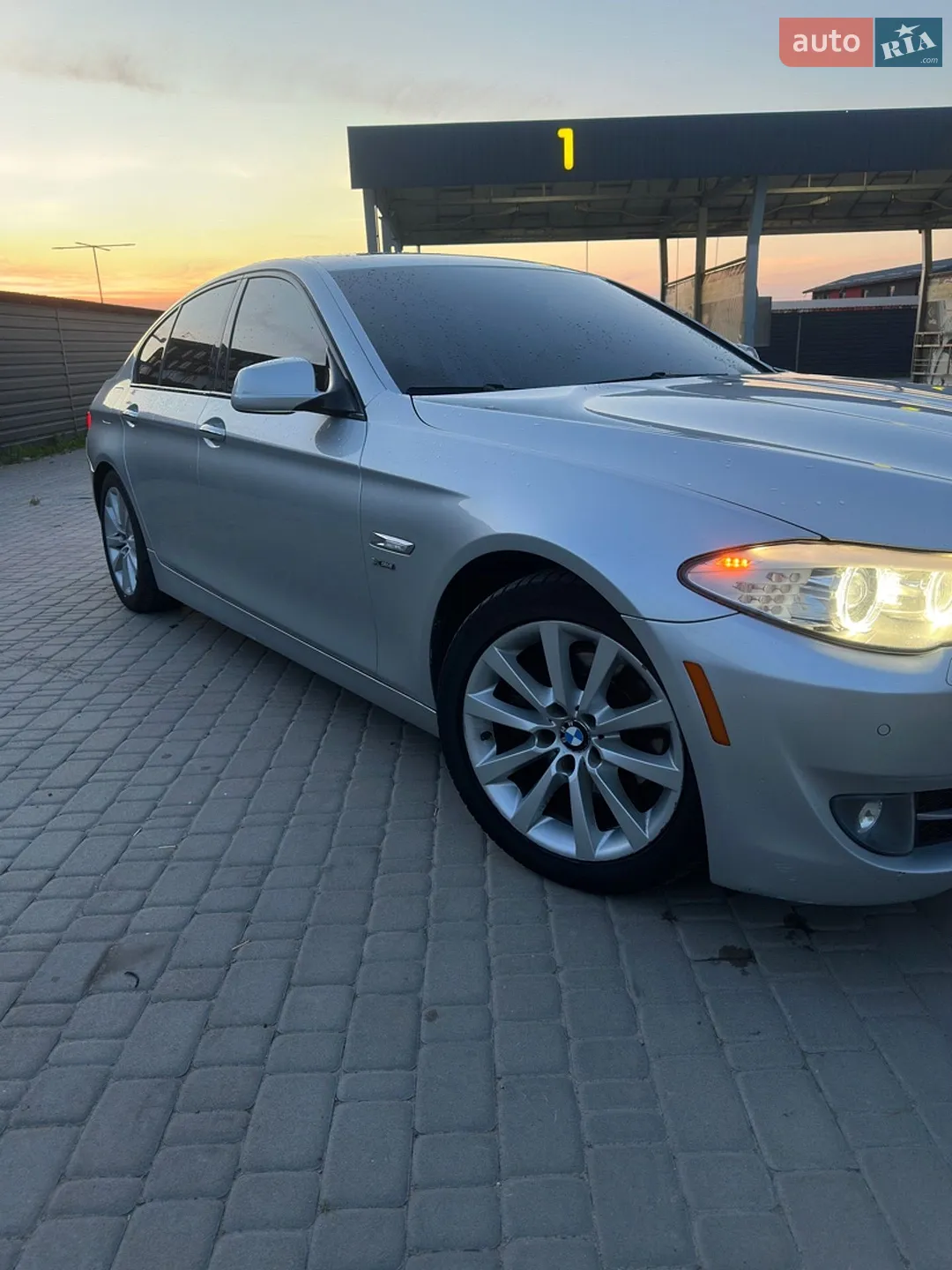 2012 BMW 5er - мініатюра 9