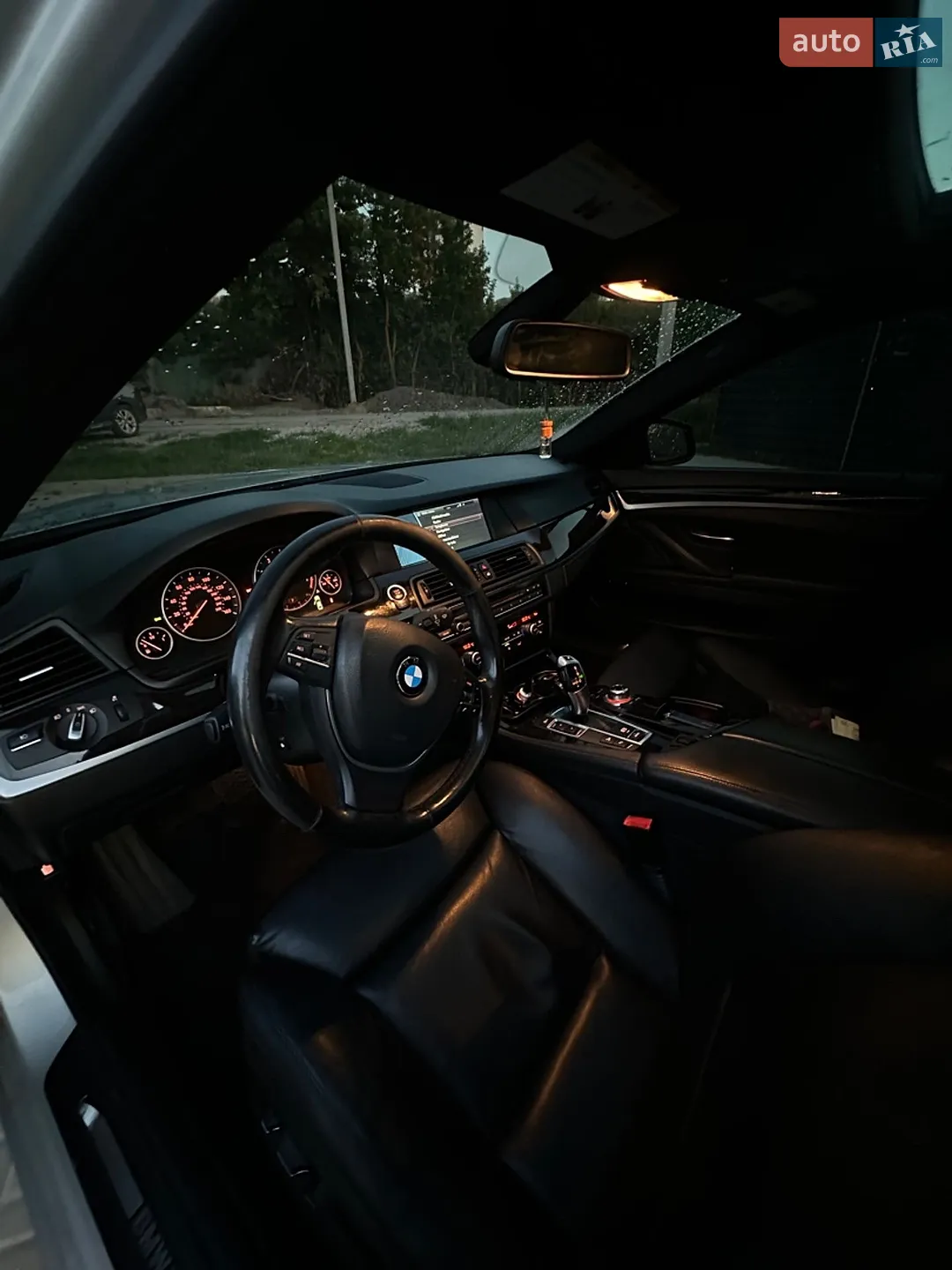2012 BMW 5er - мініатюра 17