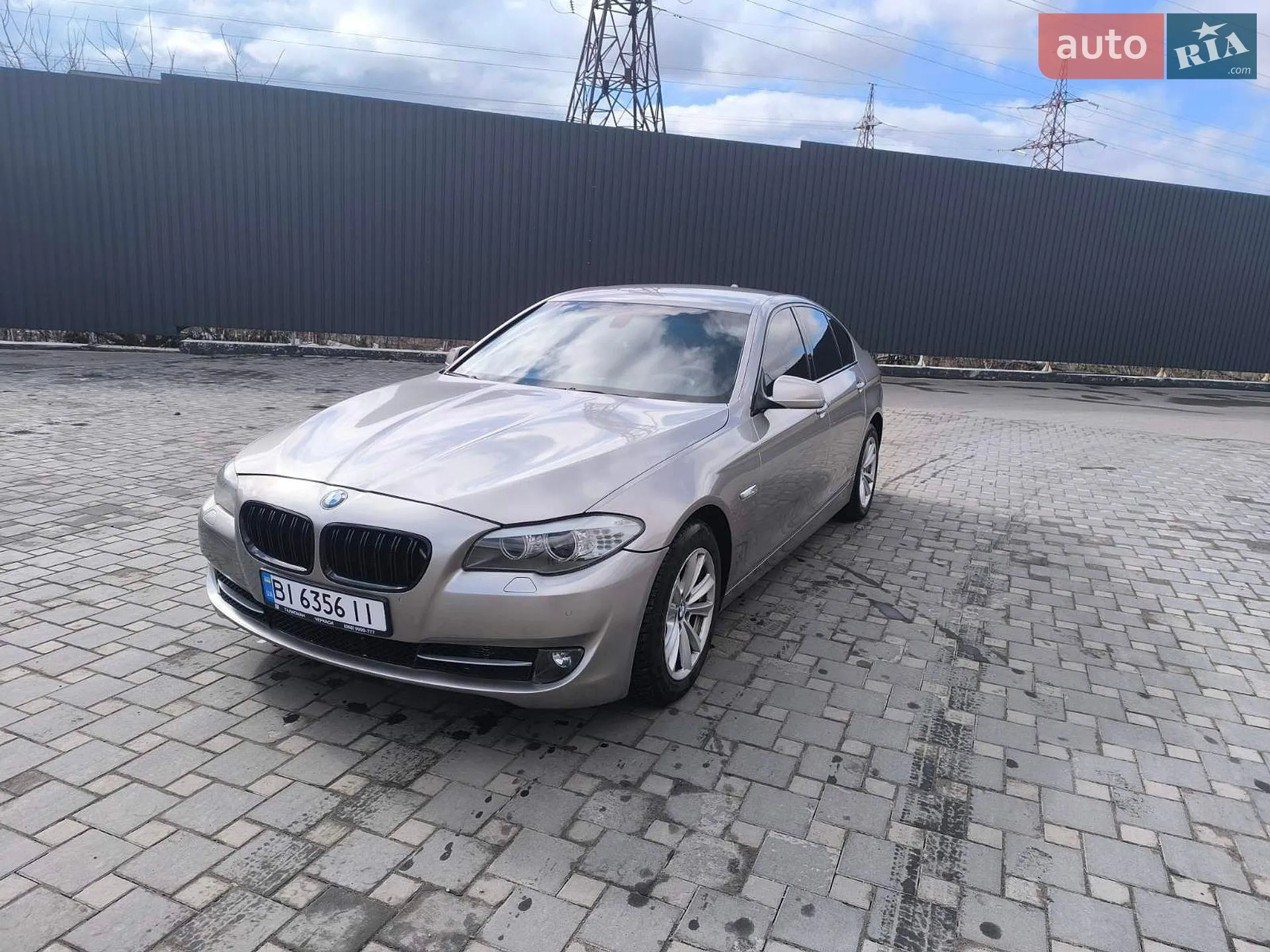 2011 BMW 5er - мініатюра 2