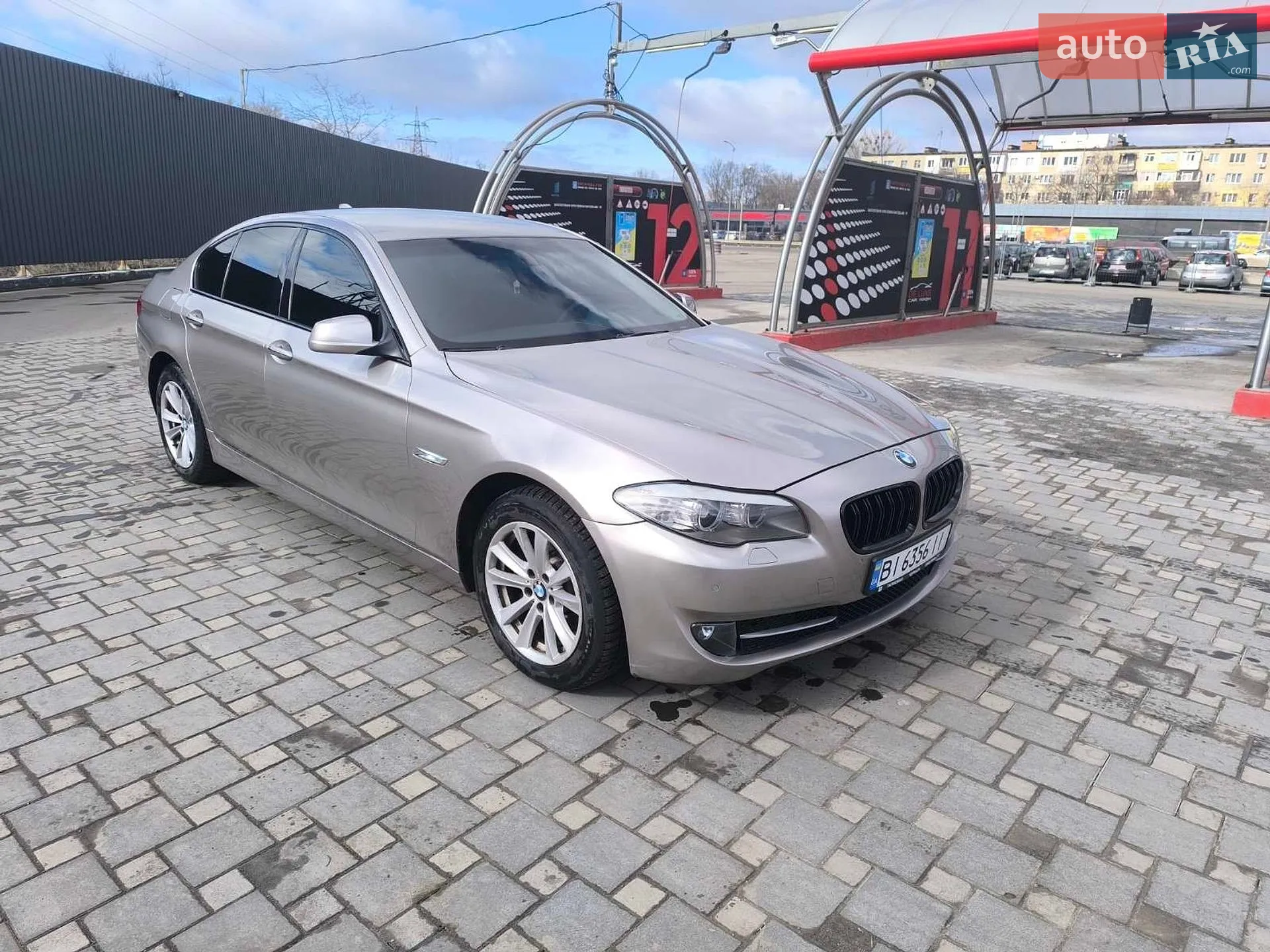 2011 BMW 5er - мініатюра 17