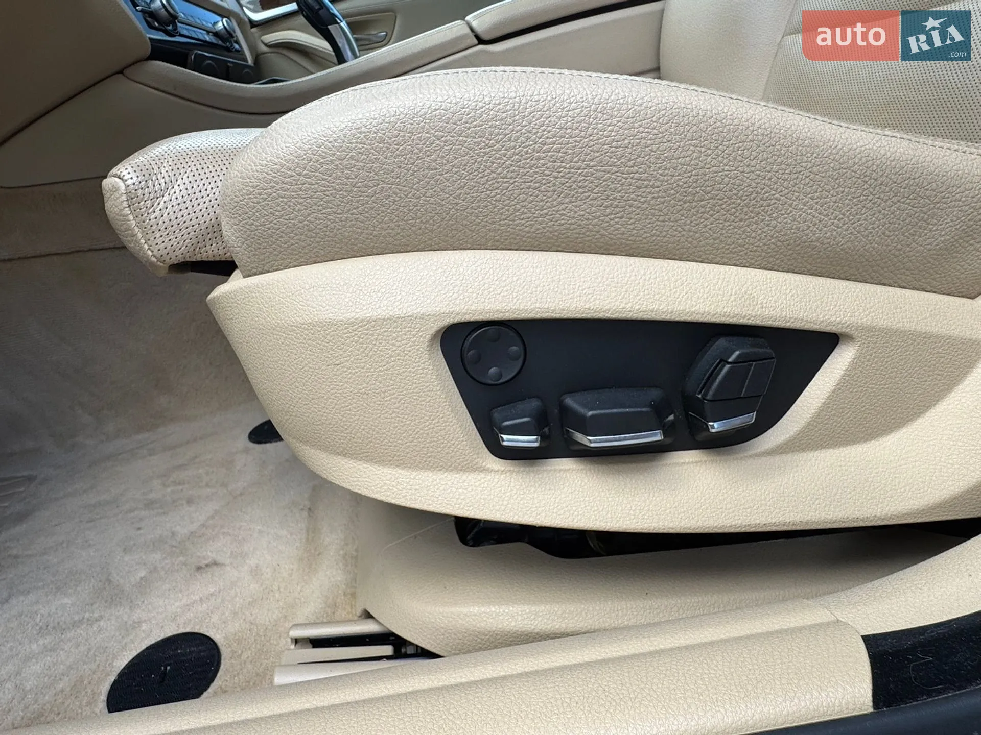 2012 BMW 5er - мініатюра 8