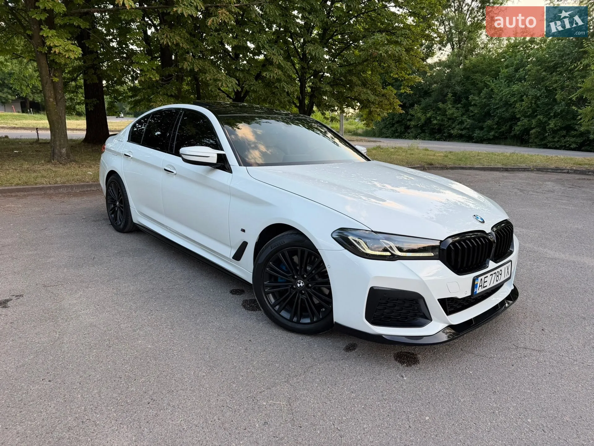2017 BMW 5er - мініатюра 5