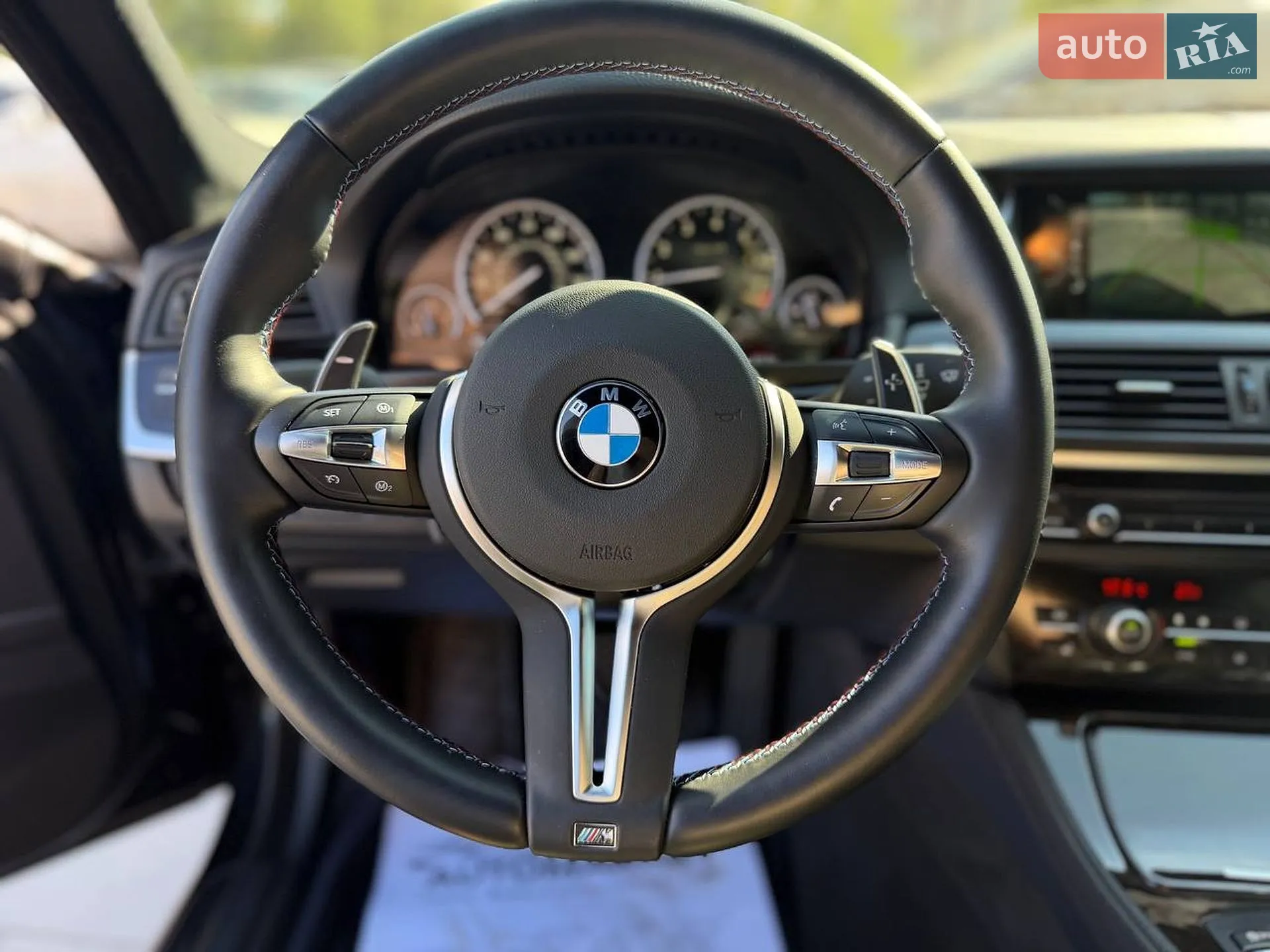 2016 BMW 5er - мініатюра 16