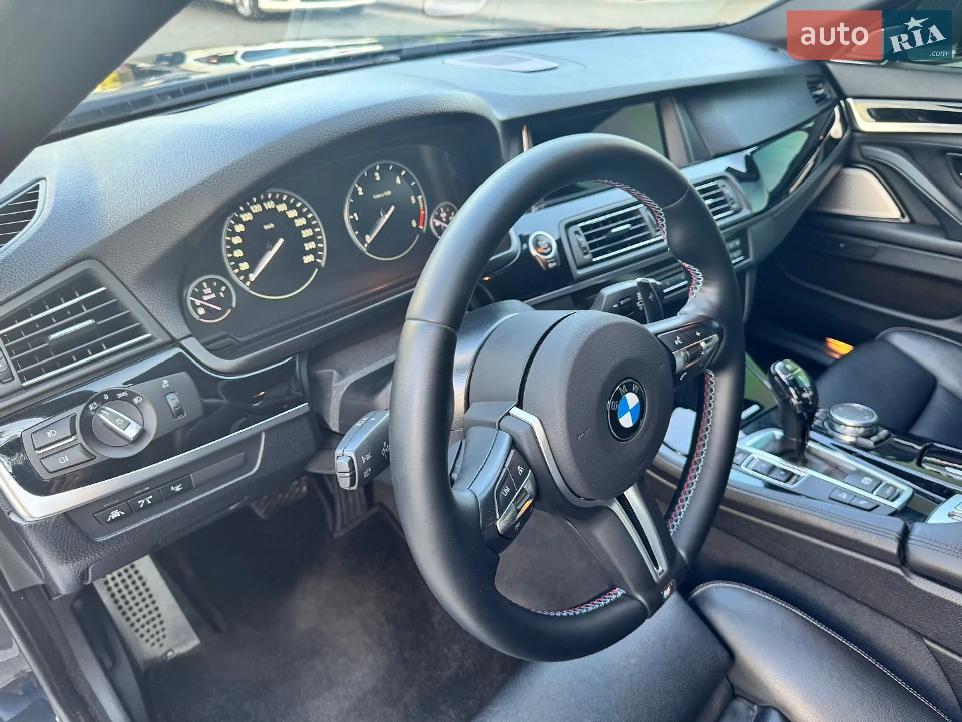 2016 BMW 5er - мініатюра 12