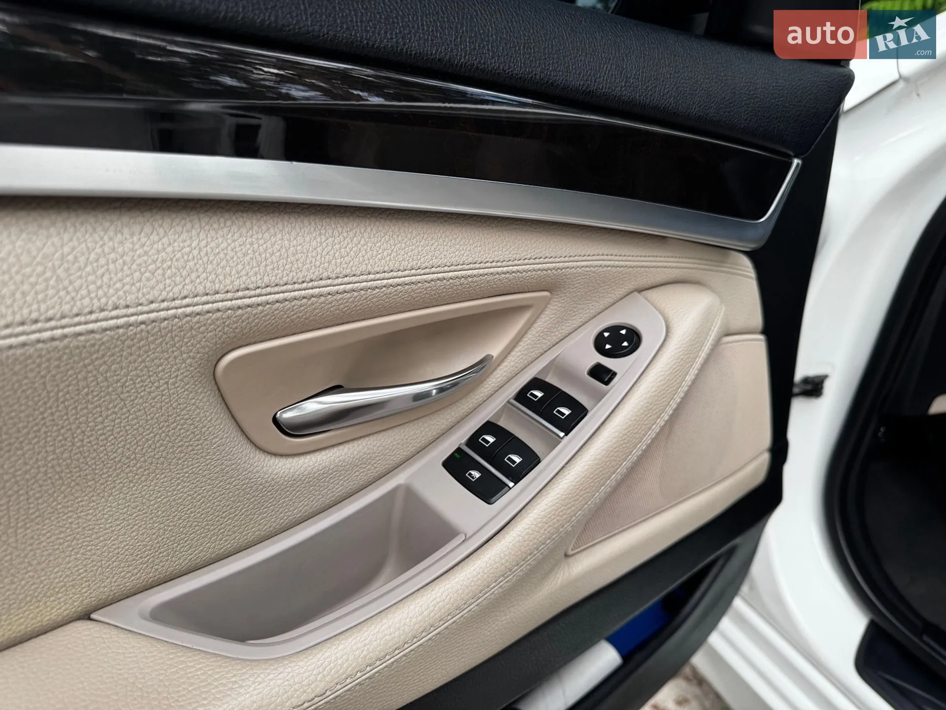 2012 BMW 5er - мініатюра 39