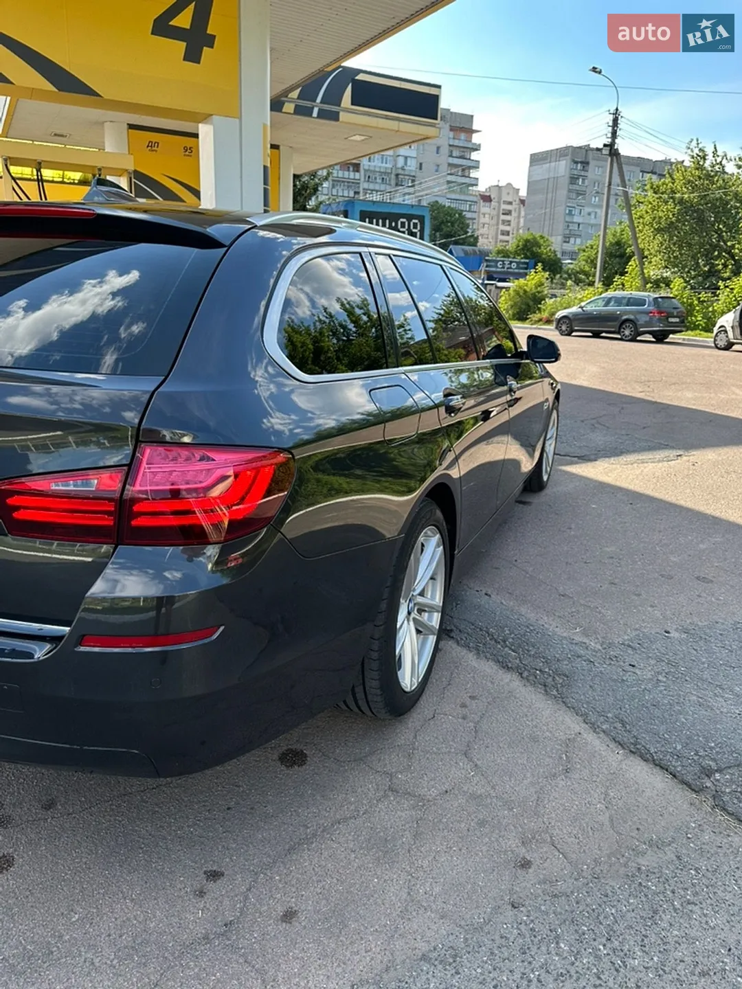 BMW 5 Series 2015 VIN WBA5K31030GN99853 фото оголошення 6 з 31