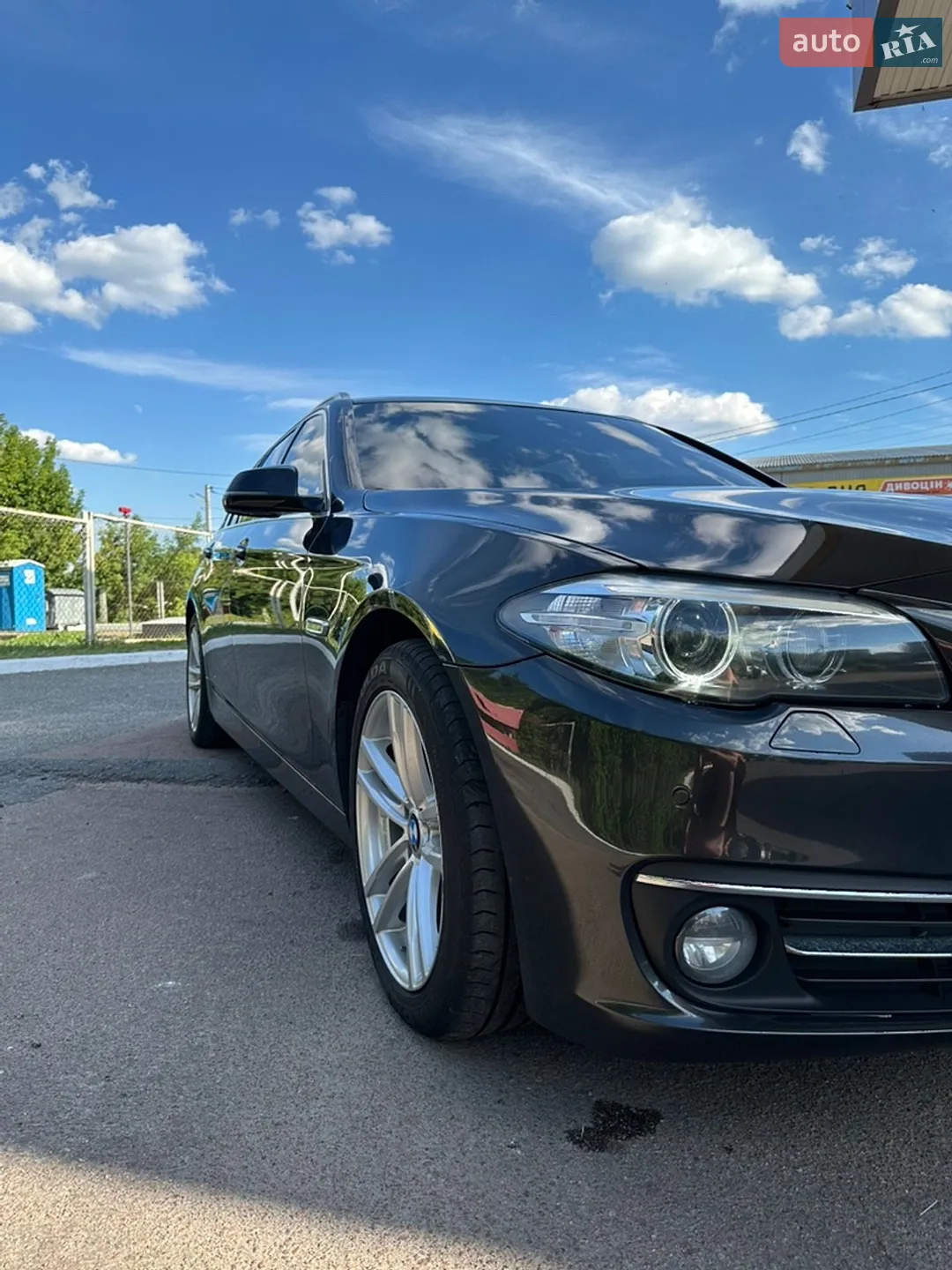 BMW 5 Series 2015 VIN WBA5K31030GN99853 фото оголошення 13 з 31