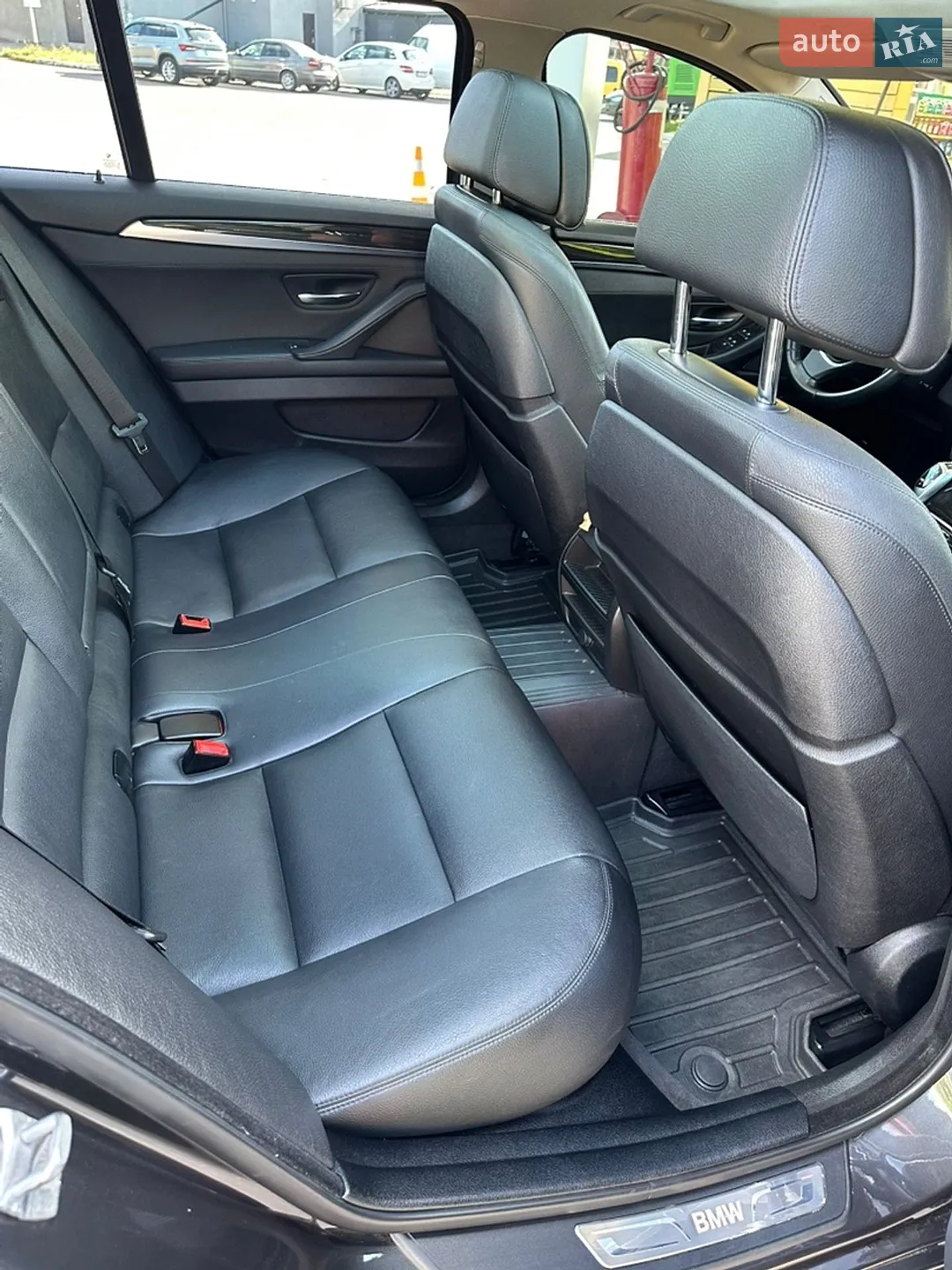 BMW 5 Series 2015 VIN WBA5K31030GN99853 фото оголошення 15 з 31