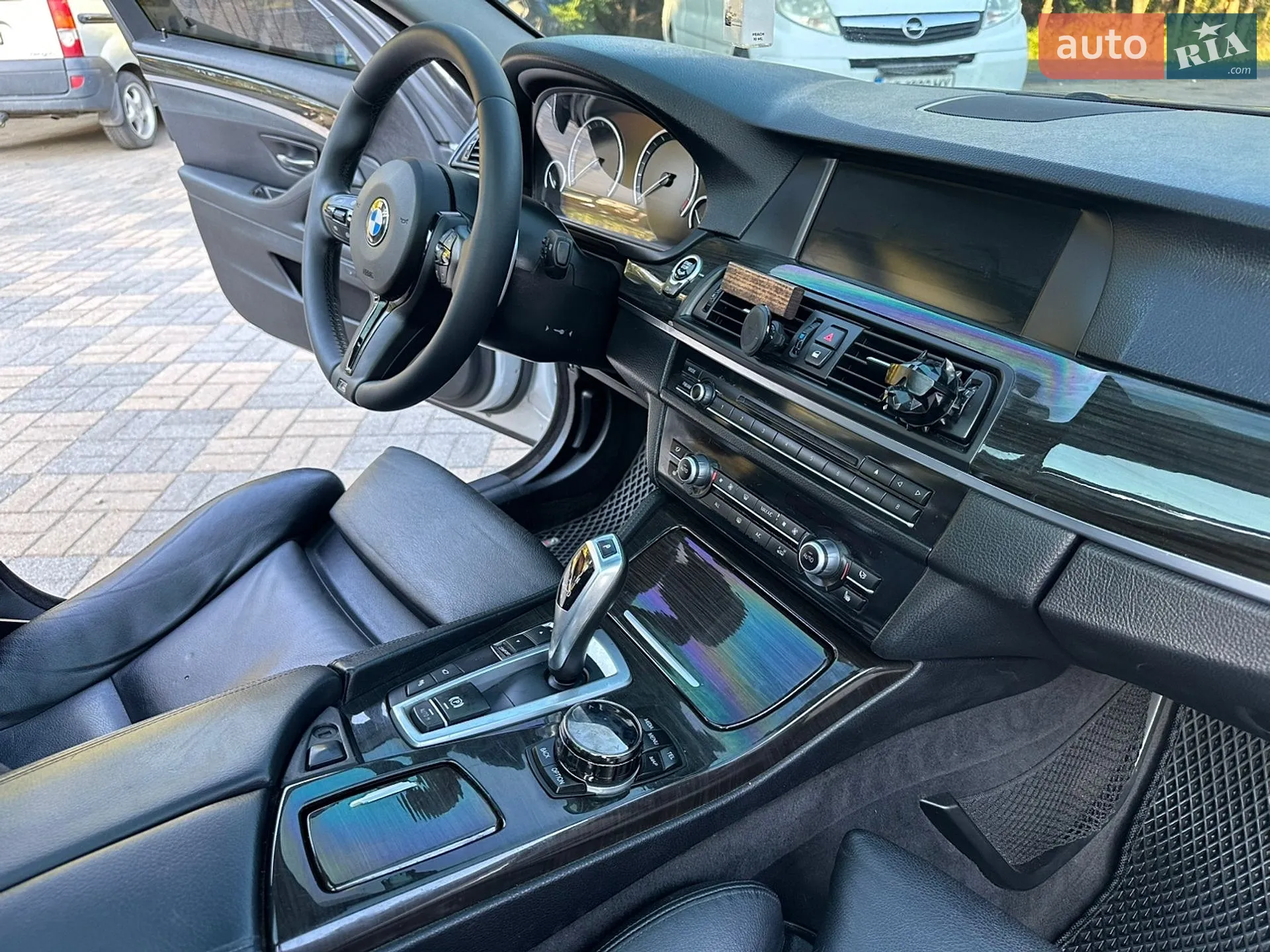 2013 BMW 5er - мініатюра 31