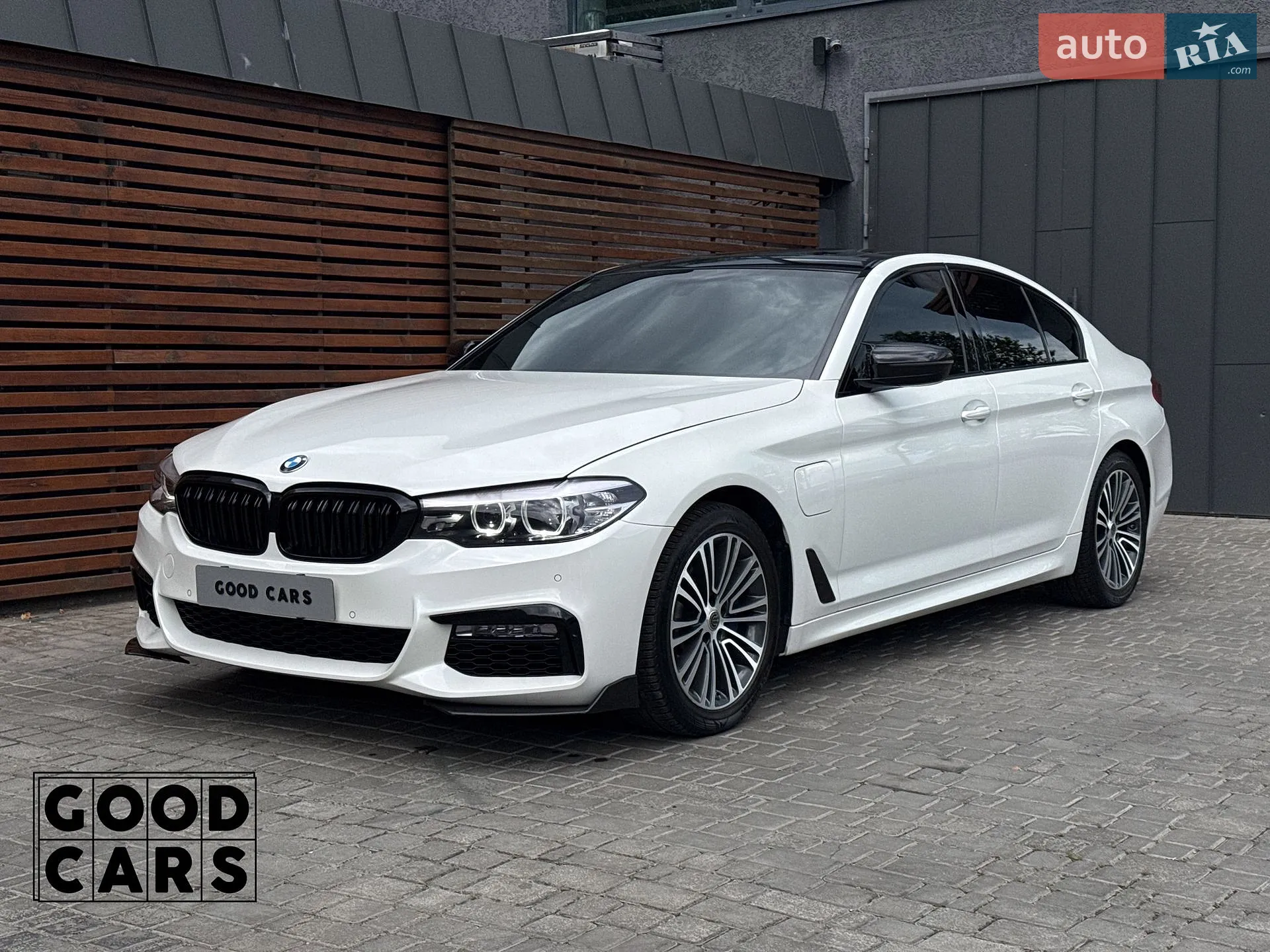 2017 BMW 5er - мініатюра 3