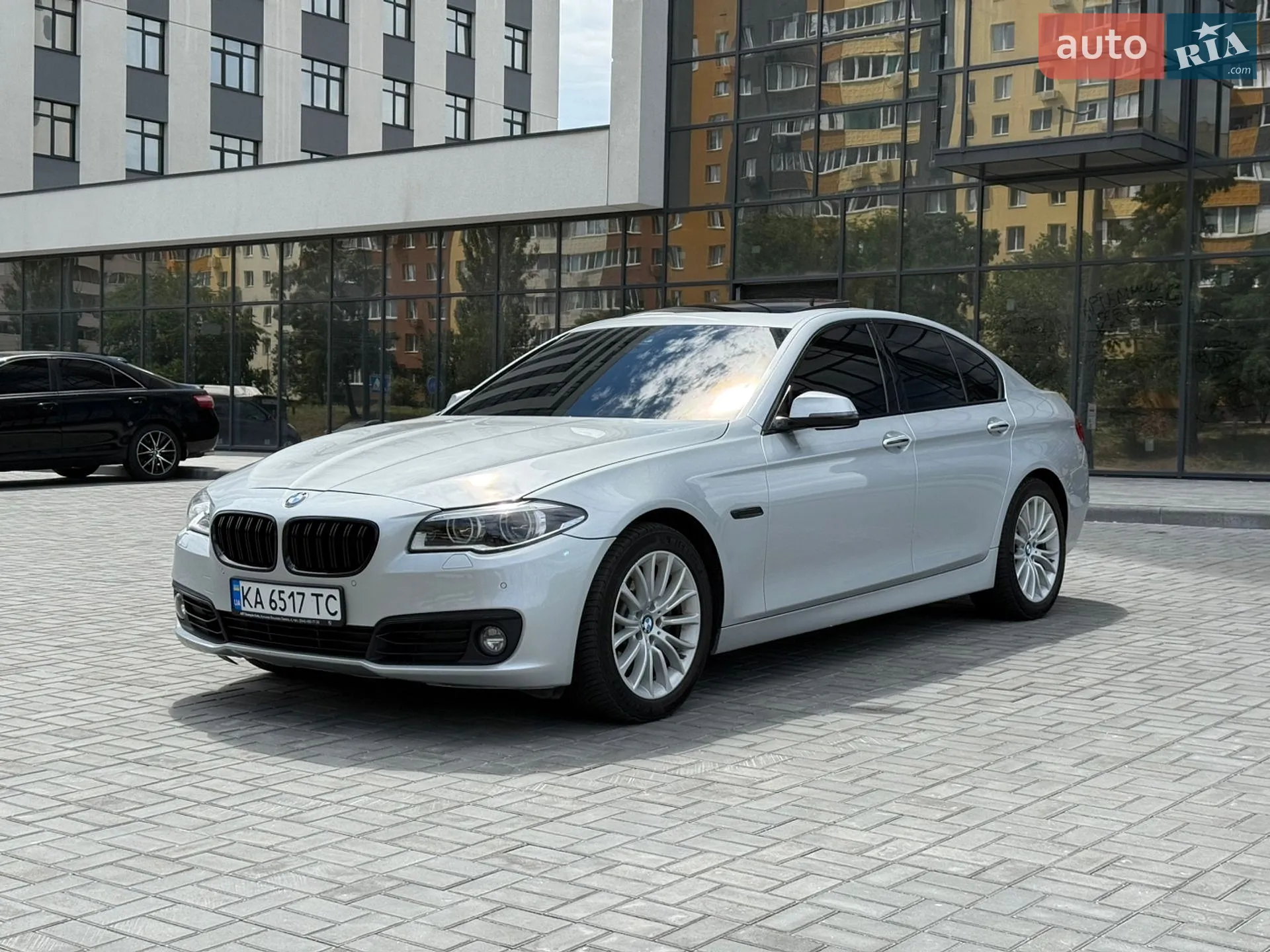 2015 BMW 5er - мініатюра 2