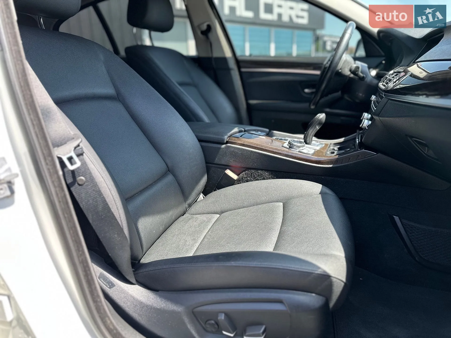 2013 BMW 5er - мініатюра 16