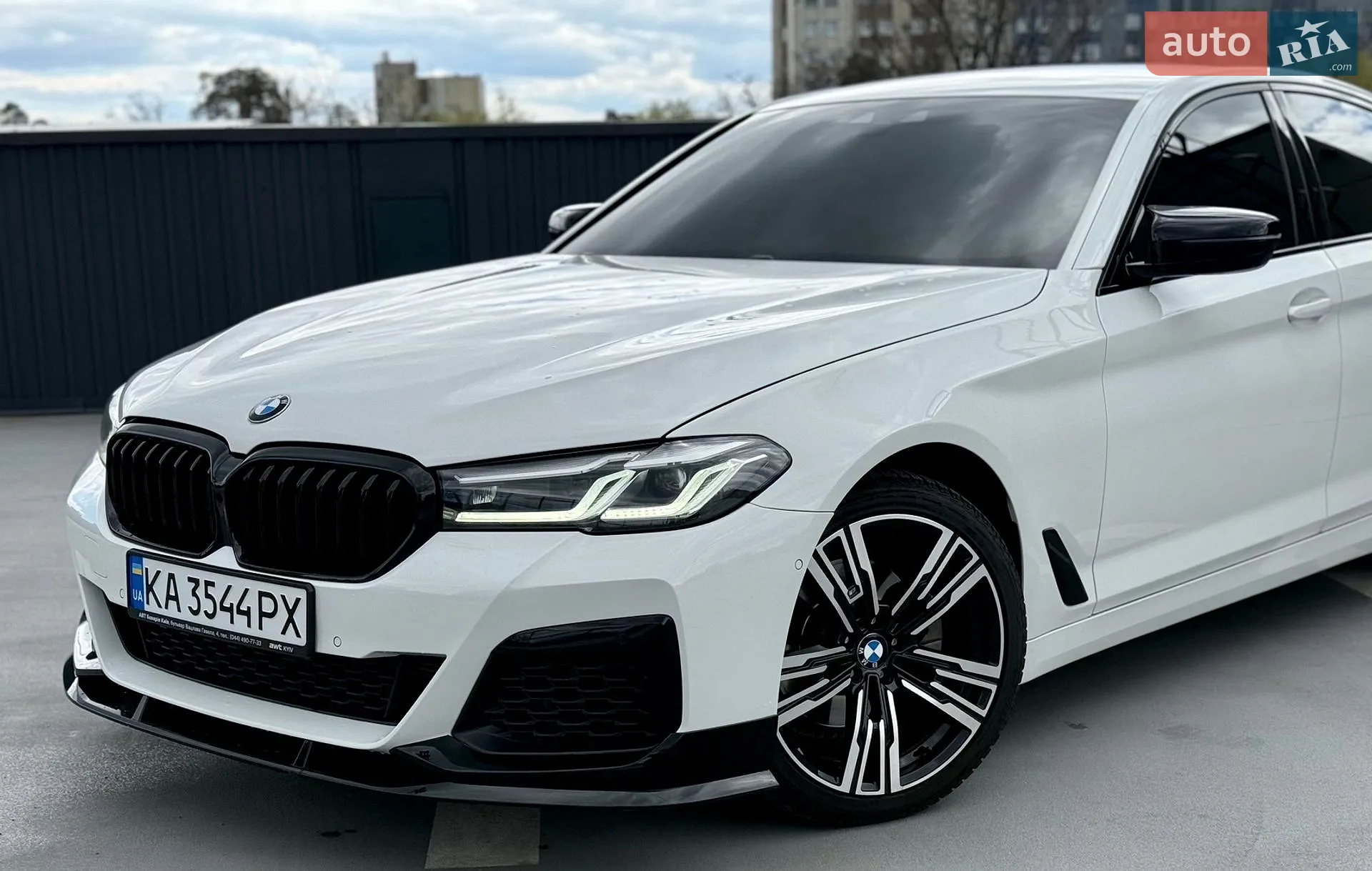 2018 BMW 5er - мініатюра 2