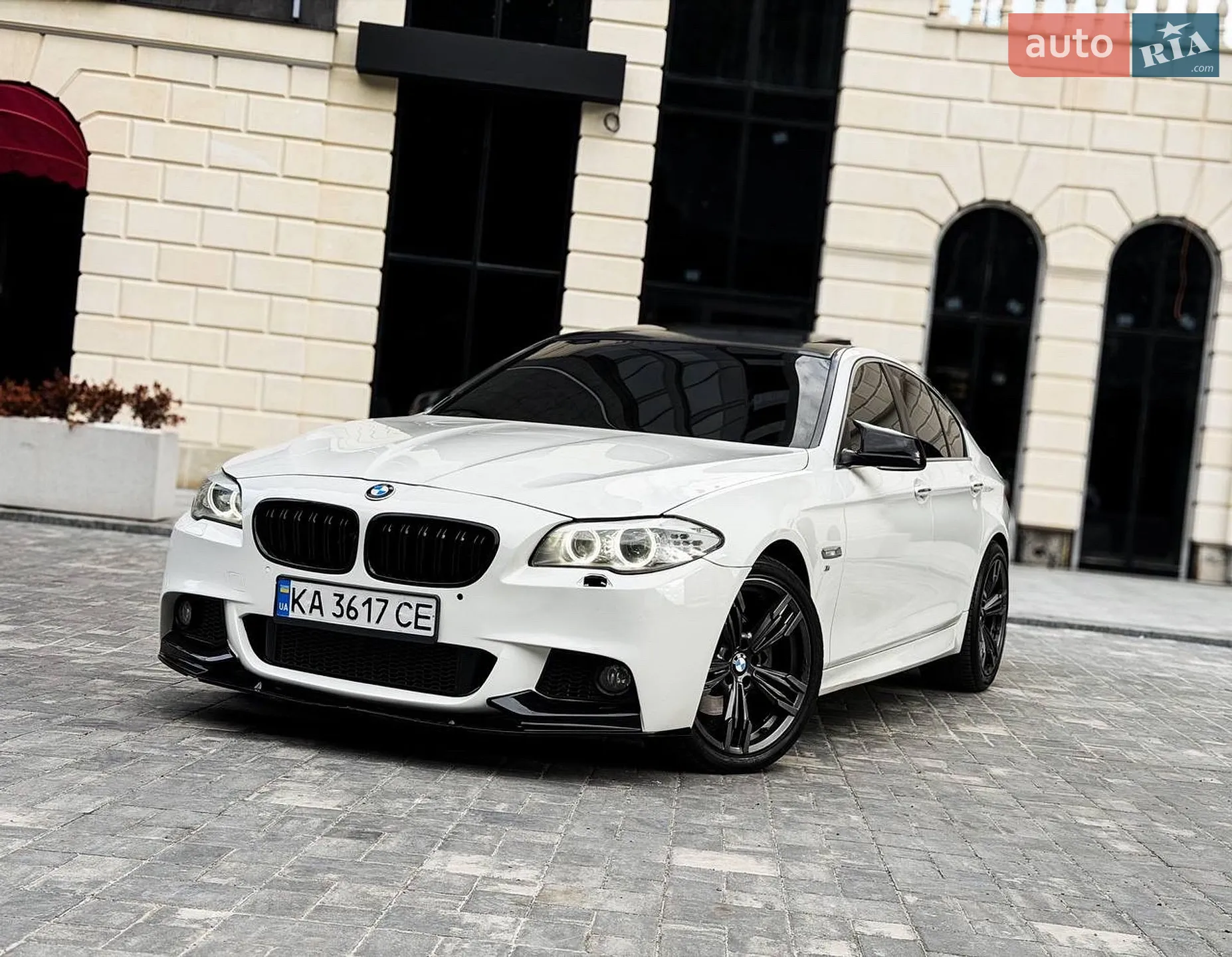 2013 BMW 5er - мініатюра 2