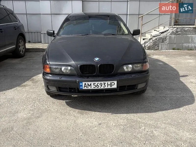 BMW 5 Series 1998 VIN WBADD41060BT55610 фото оголошення 2 з 36