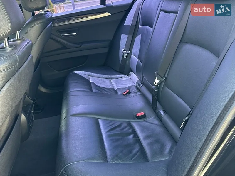 BMW 5 Series 2014 VIN WBA5C11030D035686 фото оголошення 27 з 77