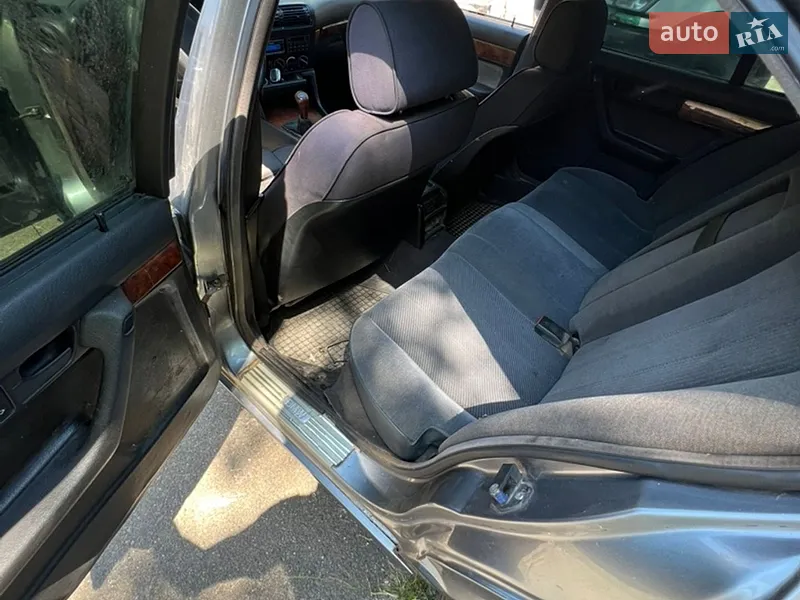 BMW 5 Series 1994 VIN WBAHE11010GE15778 фото оголошення 18 з 51