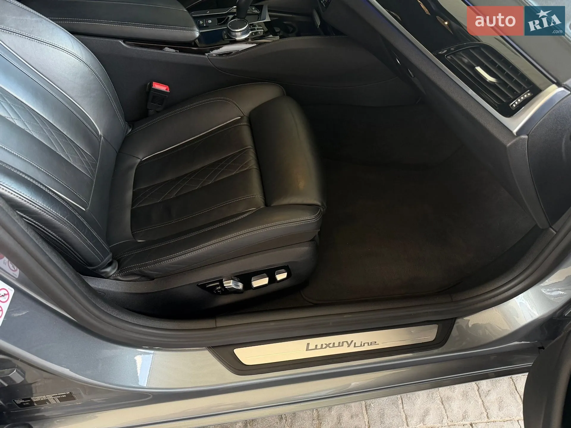 2017 BMW 5er - мініатюра 23