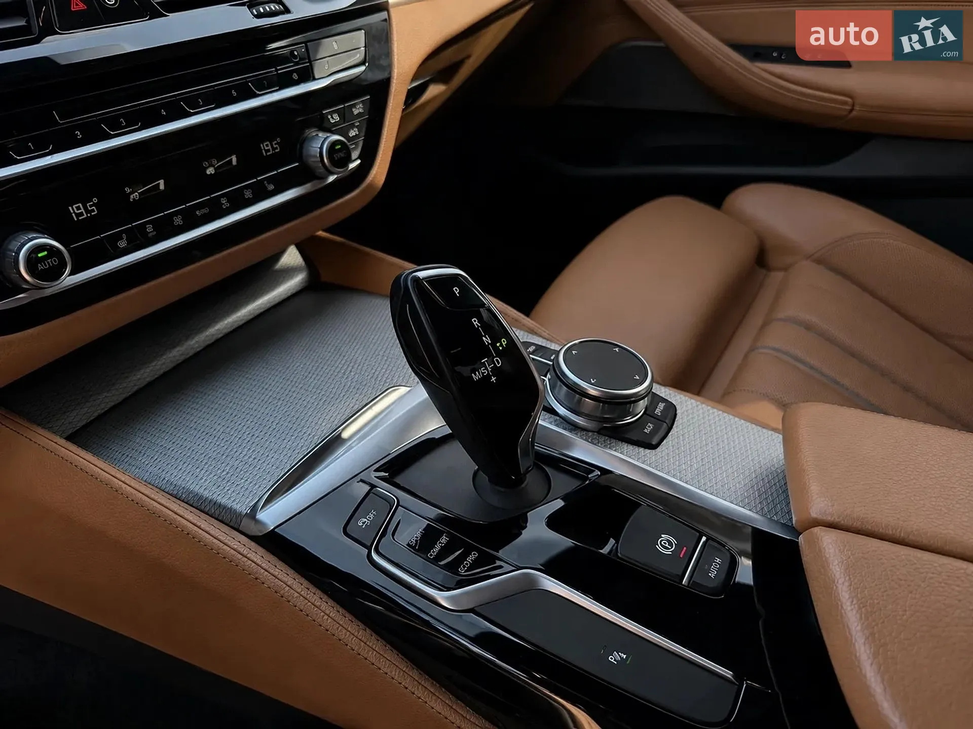 2019 BMW 5er - мініатюра 10