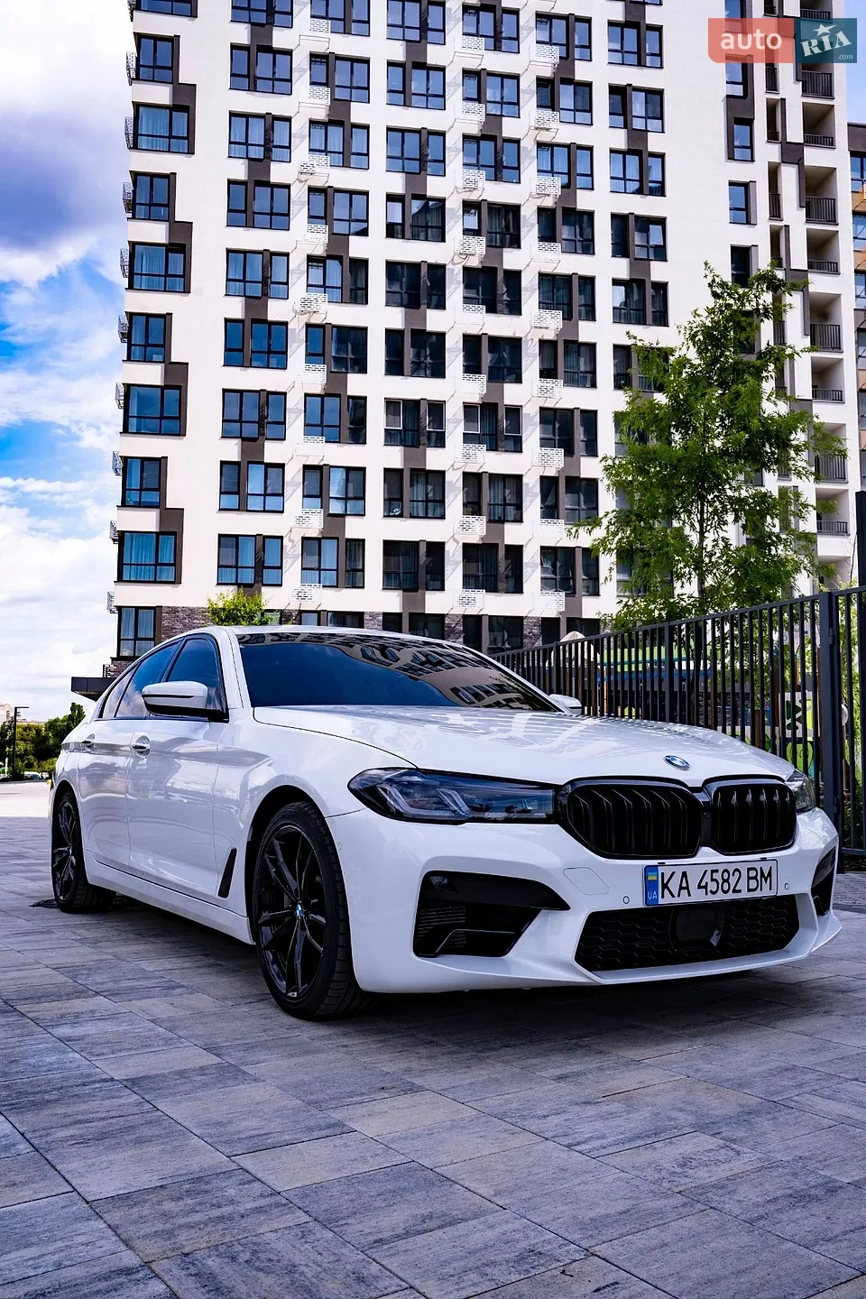 2017 BMW 5er - мініатюра 2