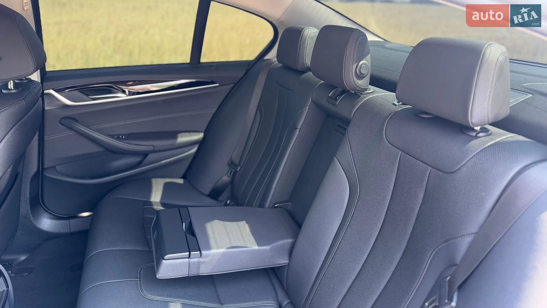 2020 BMW 5er - мініатюра 15