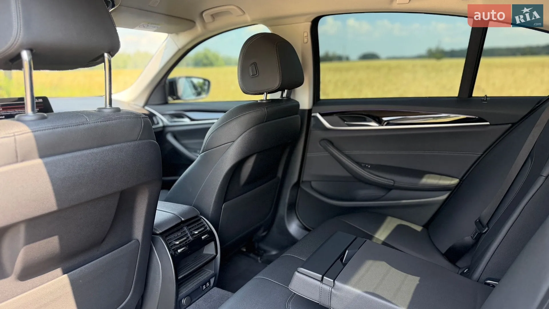 2020 BMW 5er - мініатюра 20