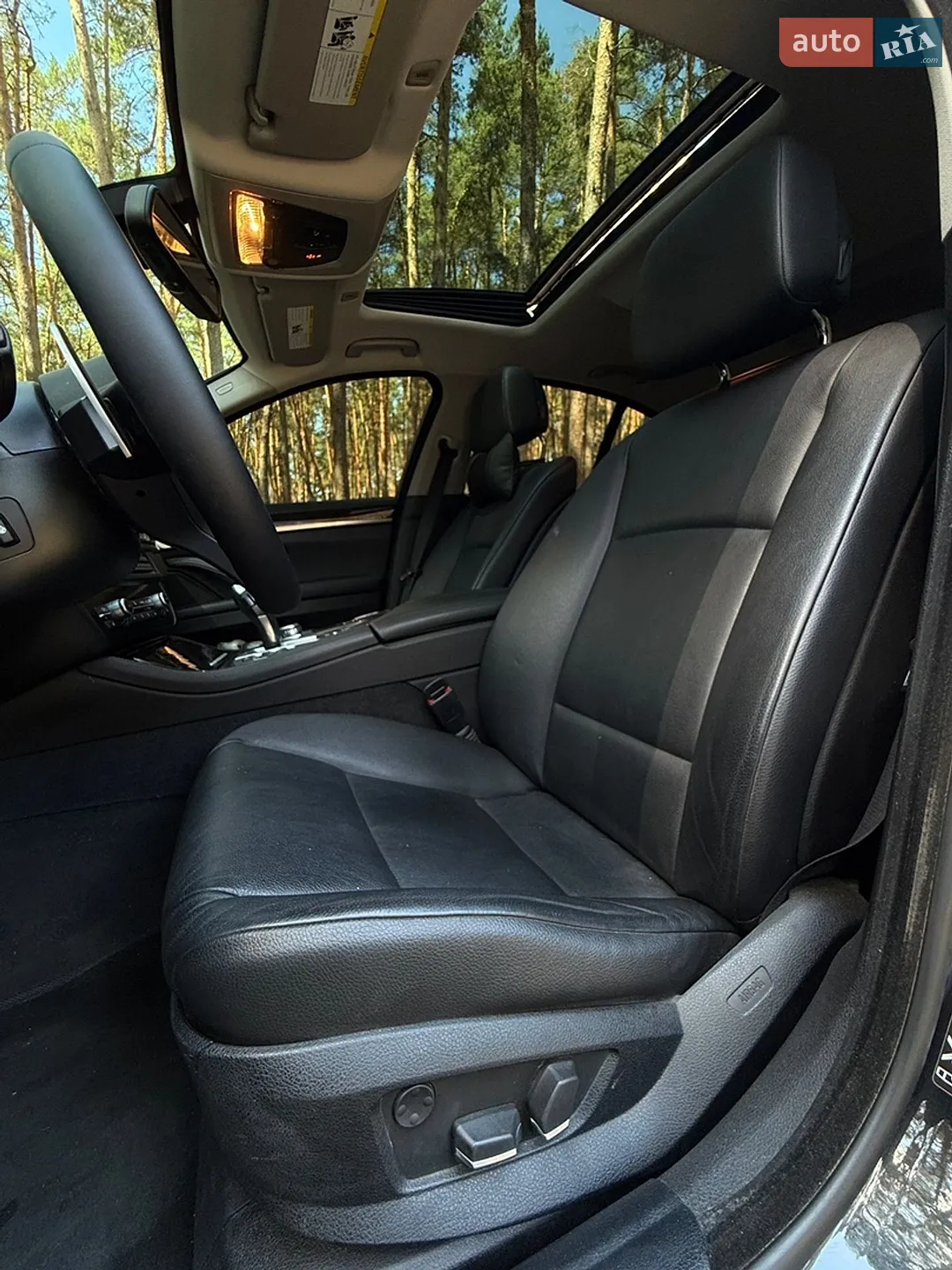 2012 BMW 5er - мініатюра 17