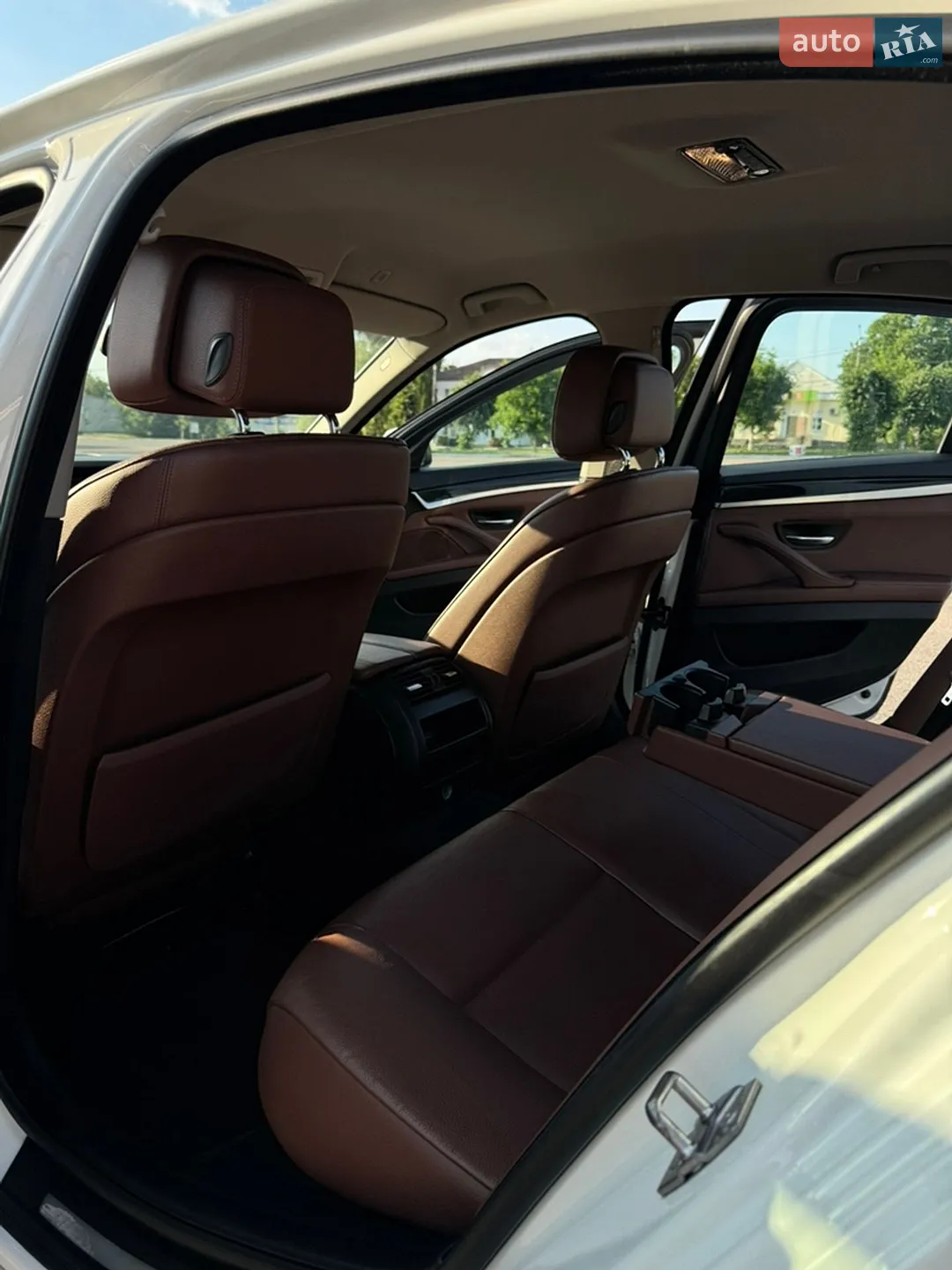 2010 BMW 5er - мініатюра 15