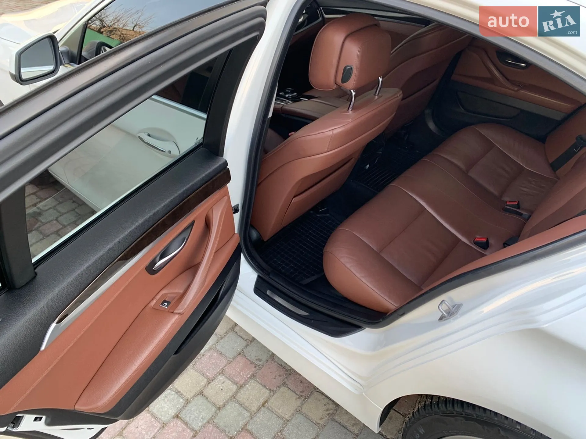 2012 BMW 5er - мініатюра 10