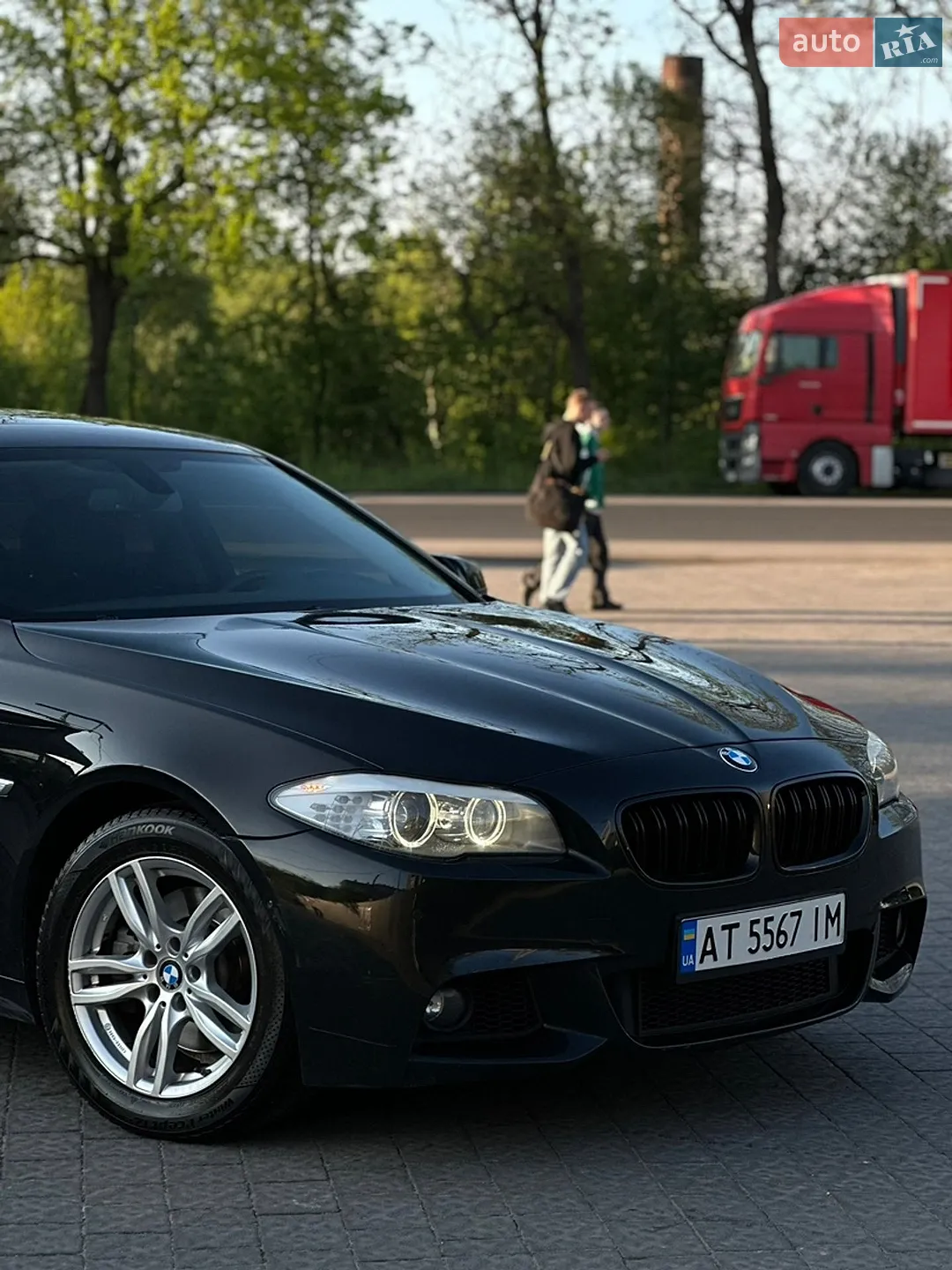 2012 BMW 5er - мініатюра 2