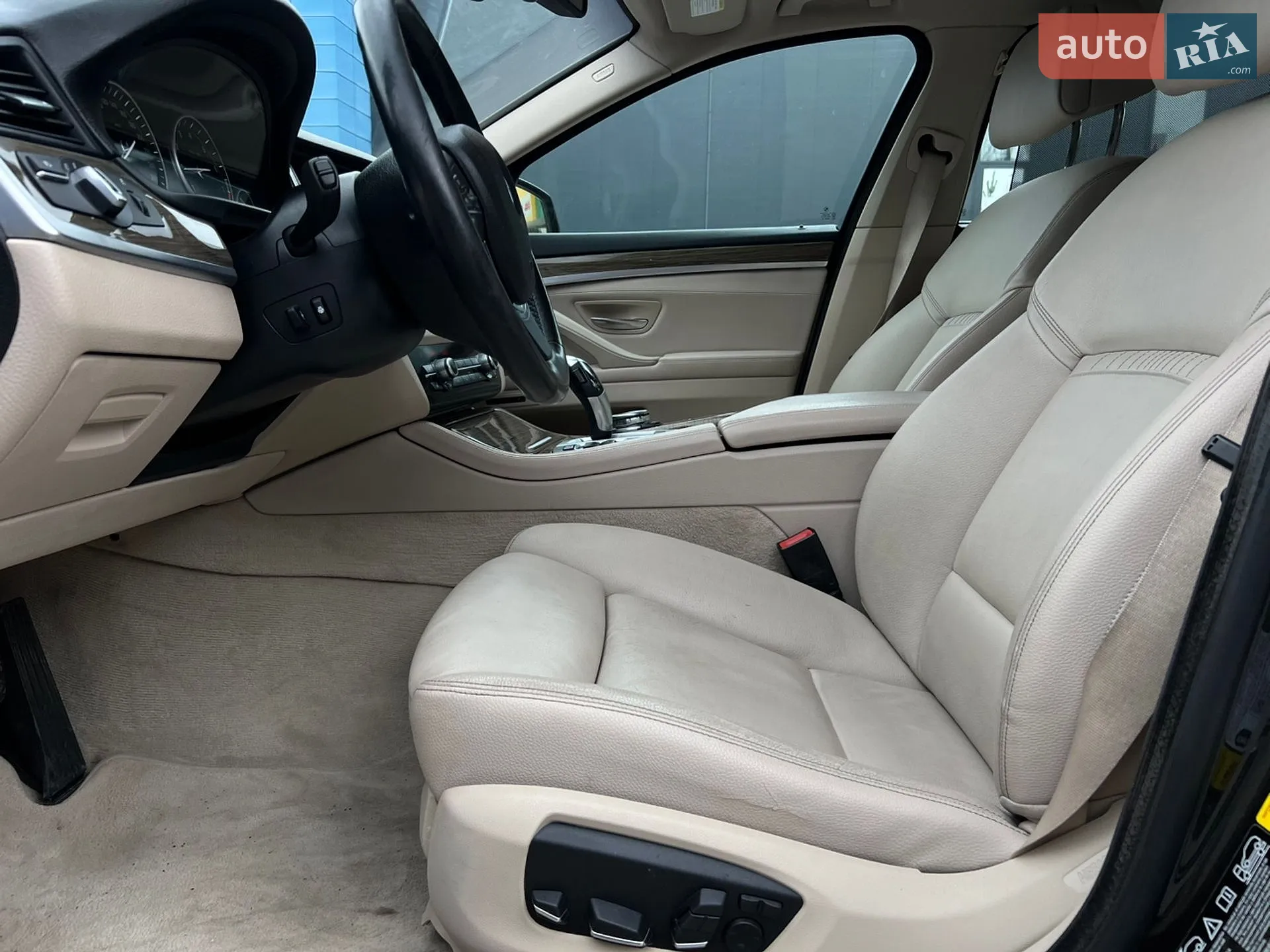 2013 BMW 5er - мініатюра 17