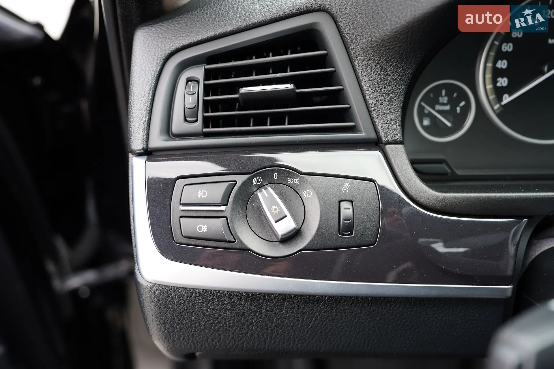 2013 BMW 5er - мініатюра 24