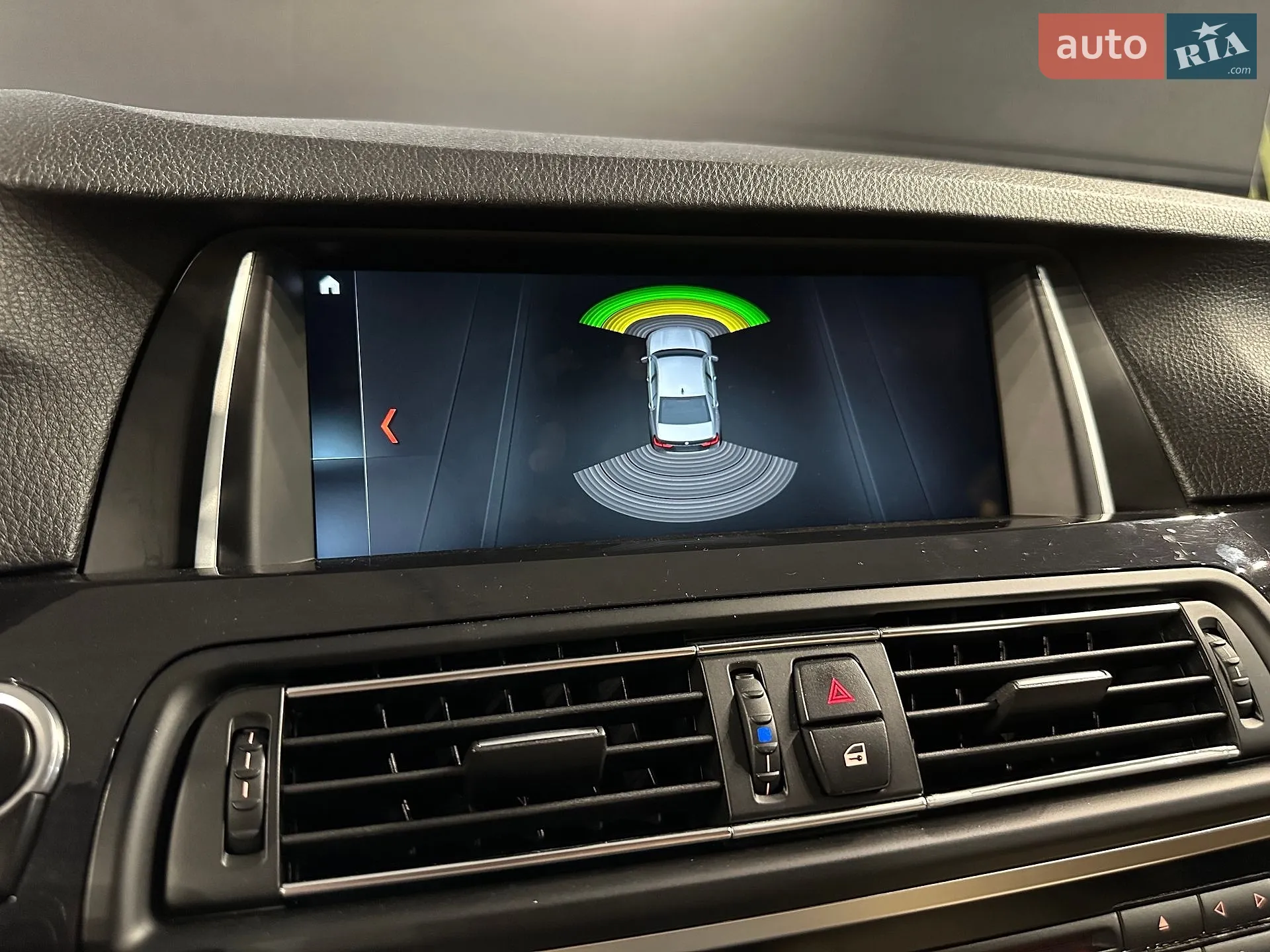 2015 BMW 5er - мініатюра 18
