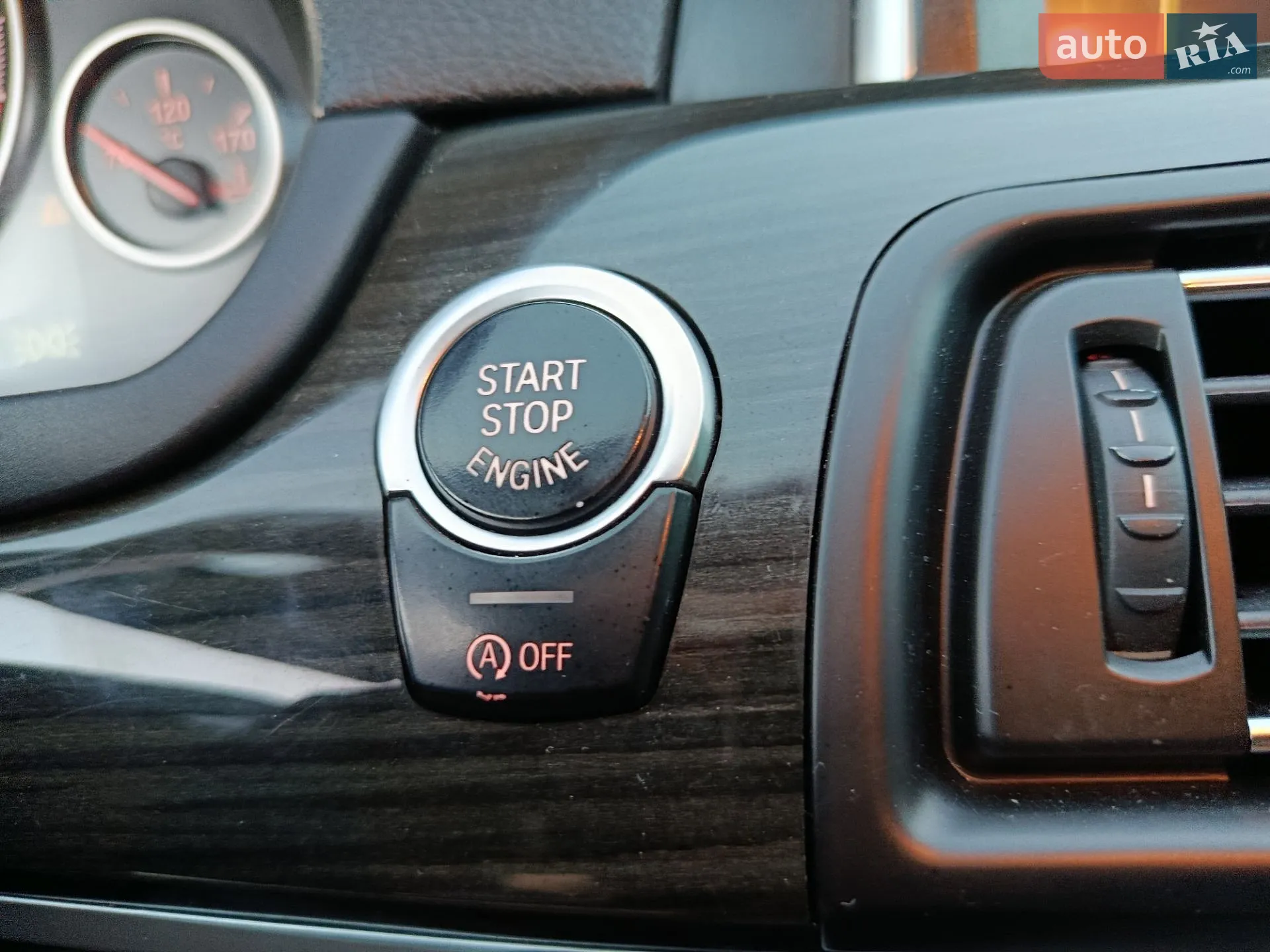 2012 BMW 5er - мініатюра 36