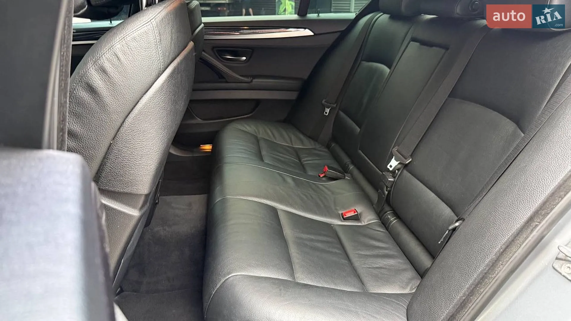 2010 BMW 5er - мініатюра 14