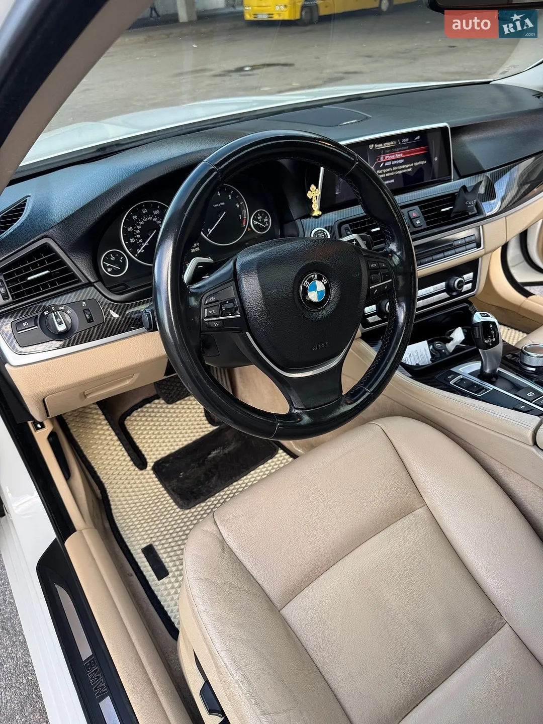 2012 BMW 5er - мініатюра 10