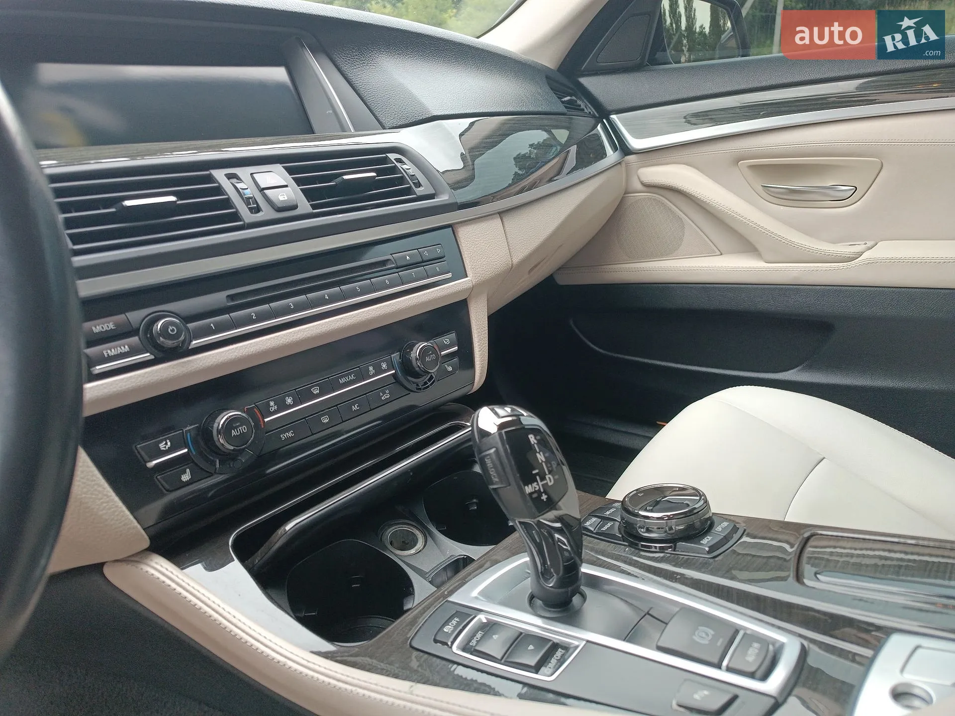 2013 BMW 5er - мініатюра 31