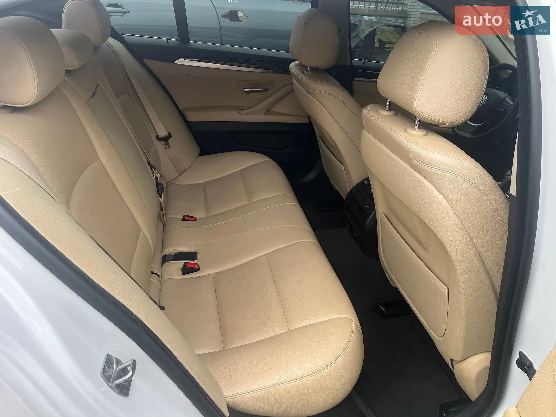 2016 BMW 5er - мініатюра 16