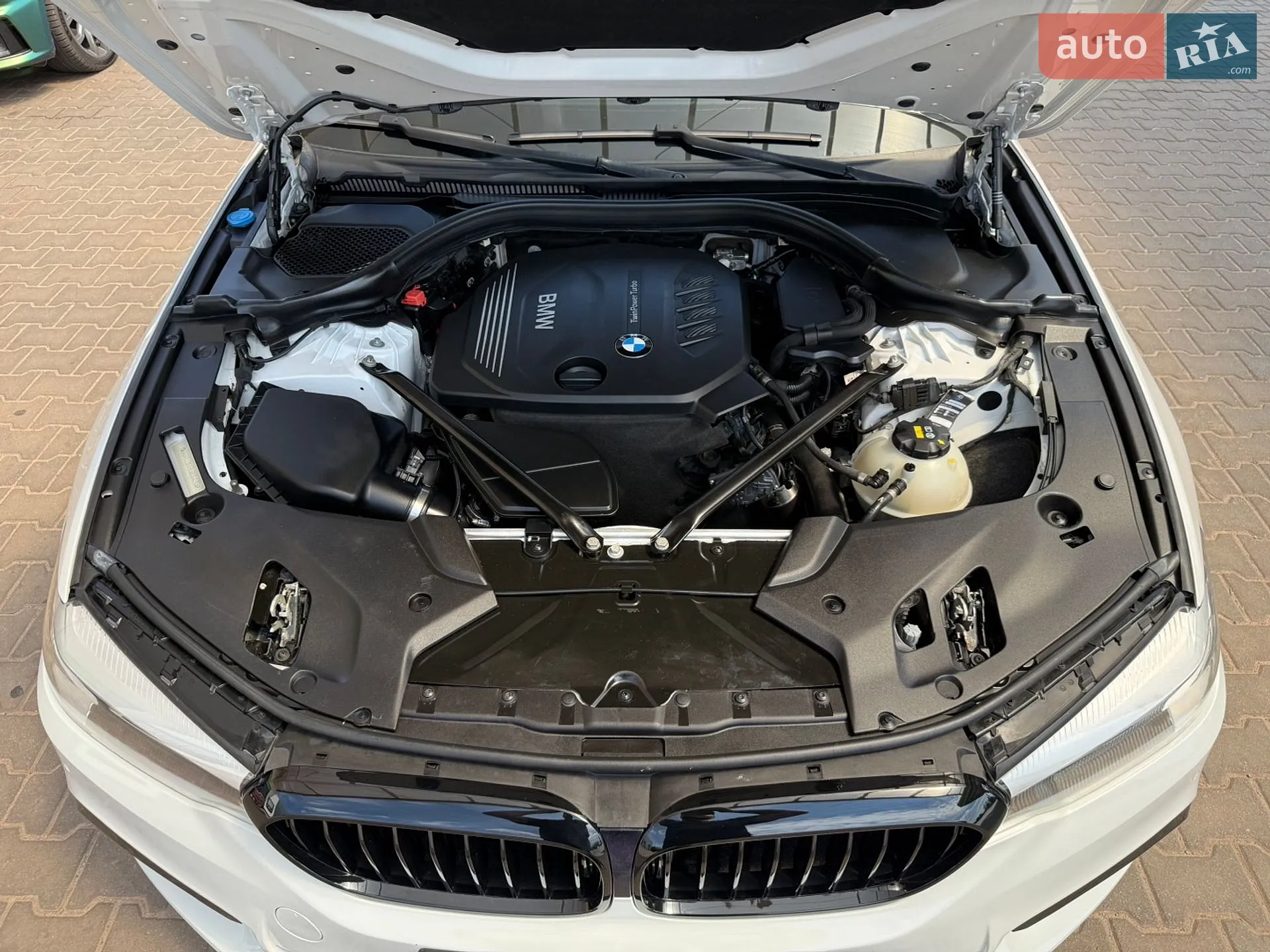 2017 BMW 5er - мініатюра 18