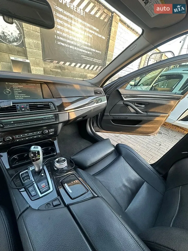 2012 BMW 5er - мініатюра 12