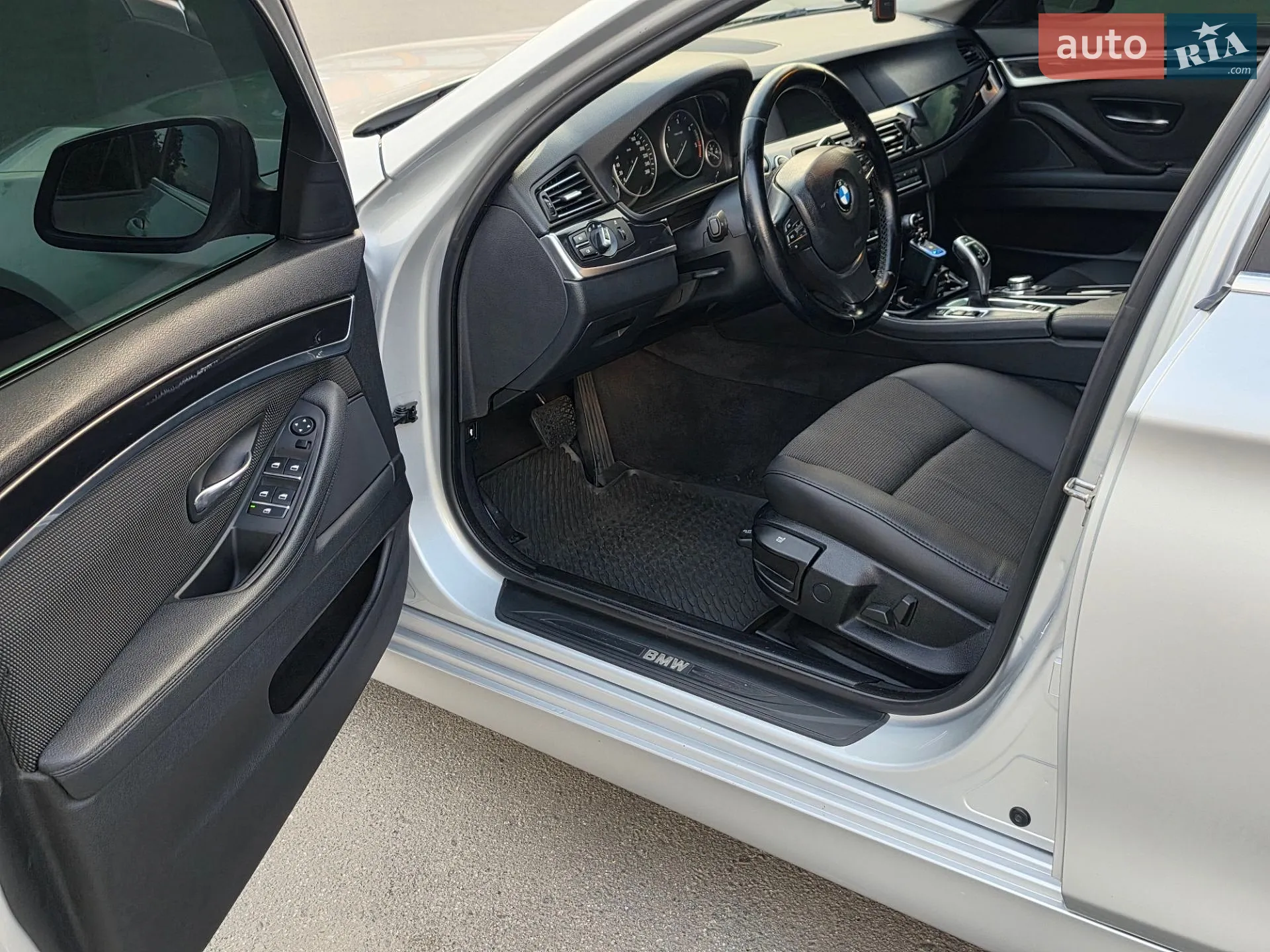 2010 BMW 5er - мініатюра 28
