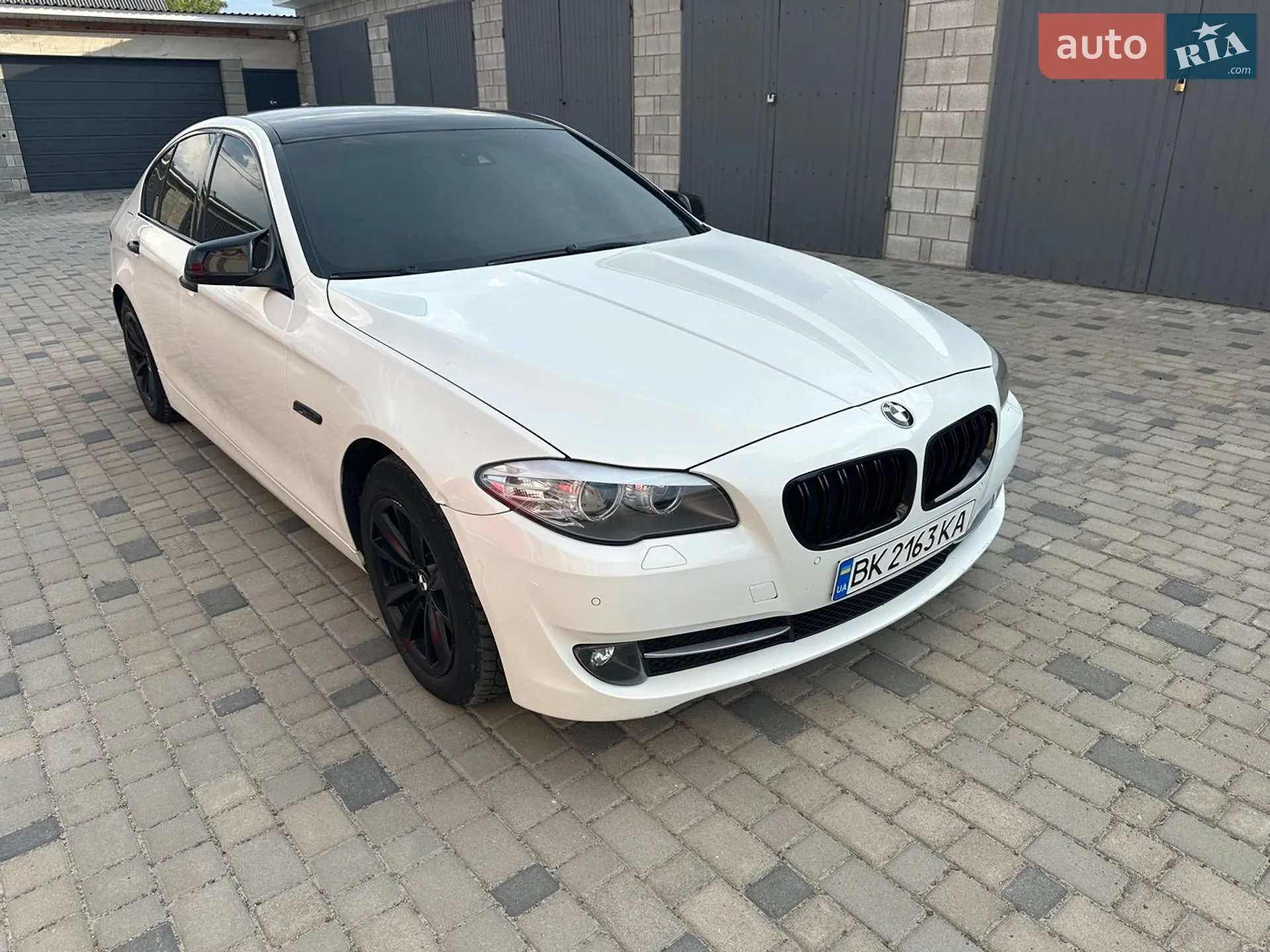 2012 BMW 5er - мініатюра 2