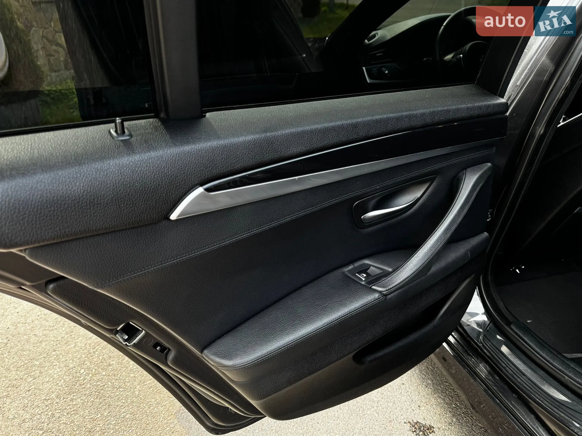 2010 BMW 5er - мініатюра 15
