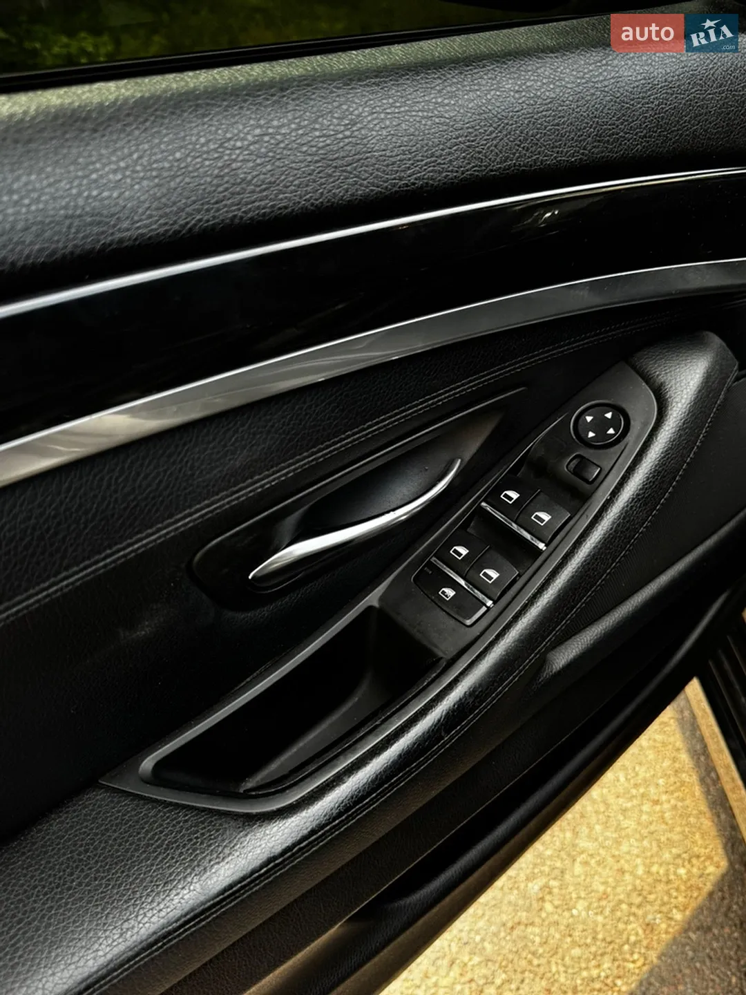 2010 BMW 5er - мініатюра 16