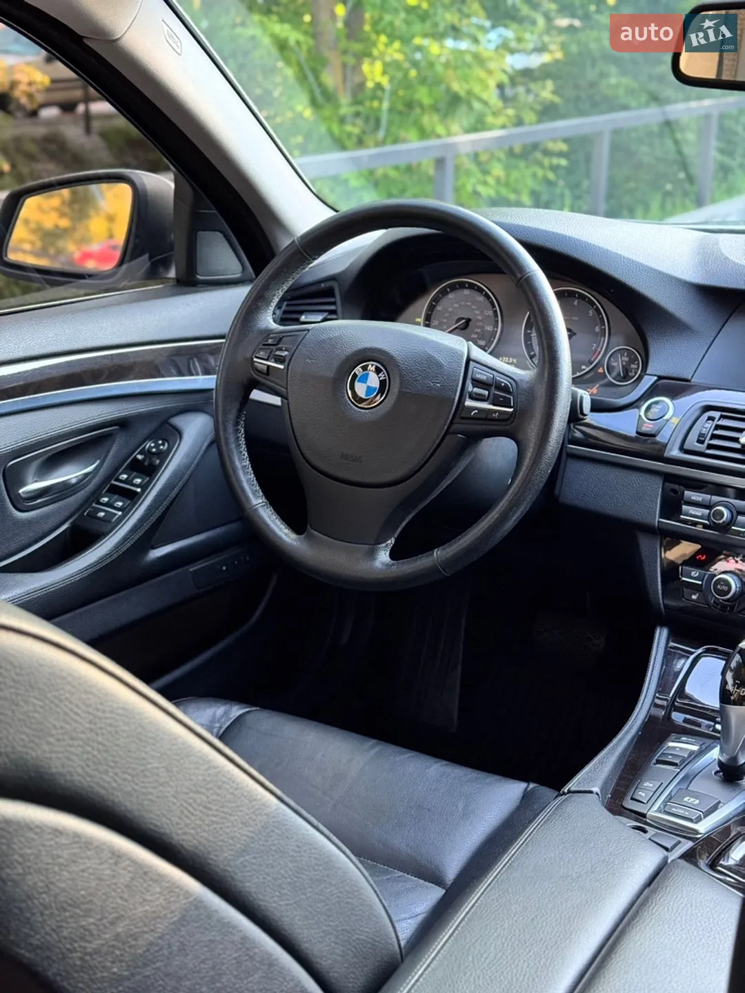 2012 BMW 5er - мініатюра 12