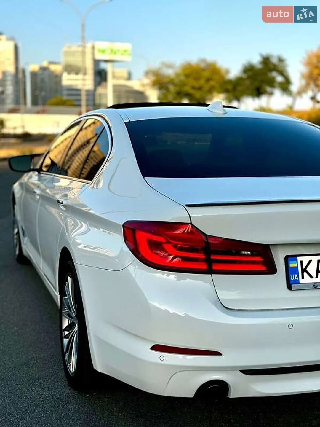2017 BMW 5er - мініатюра 16