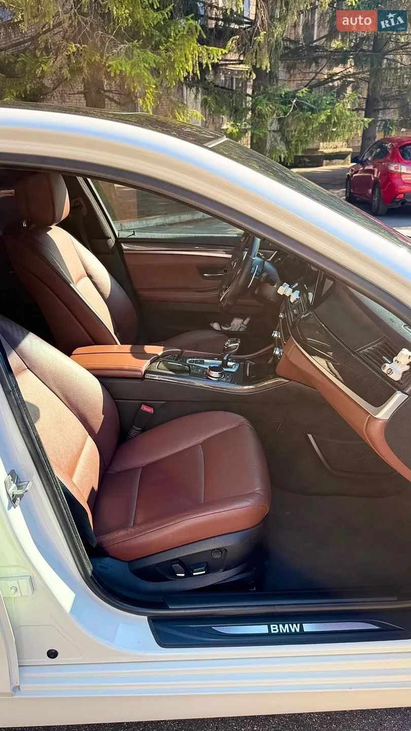 2013 BMW 5er - мініатюра 13